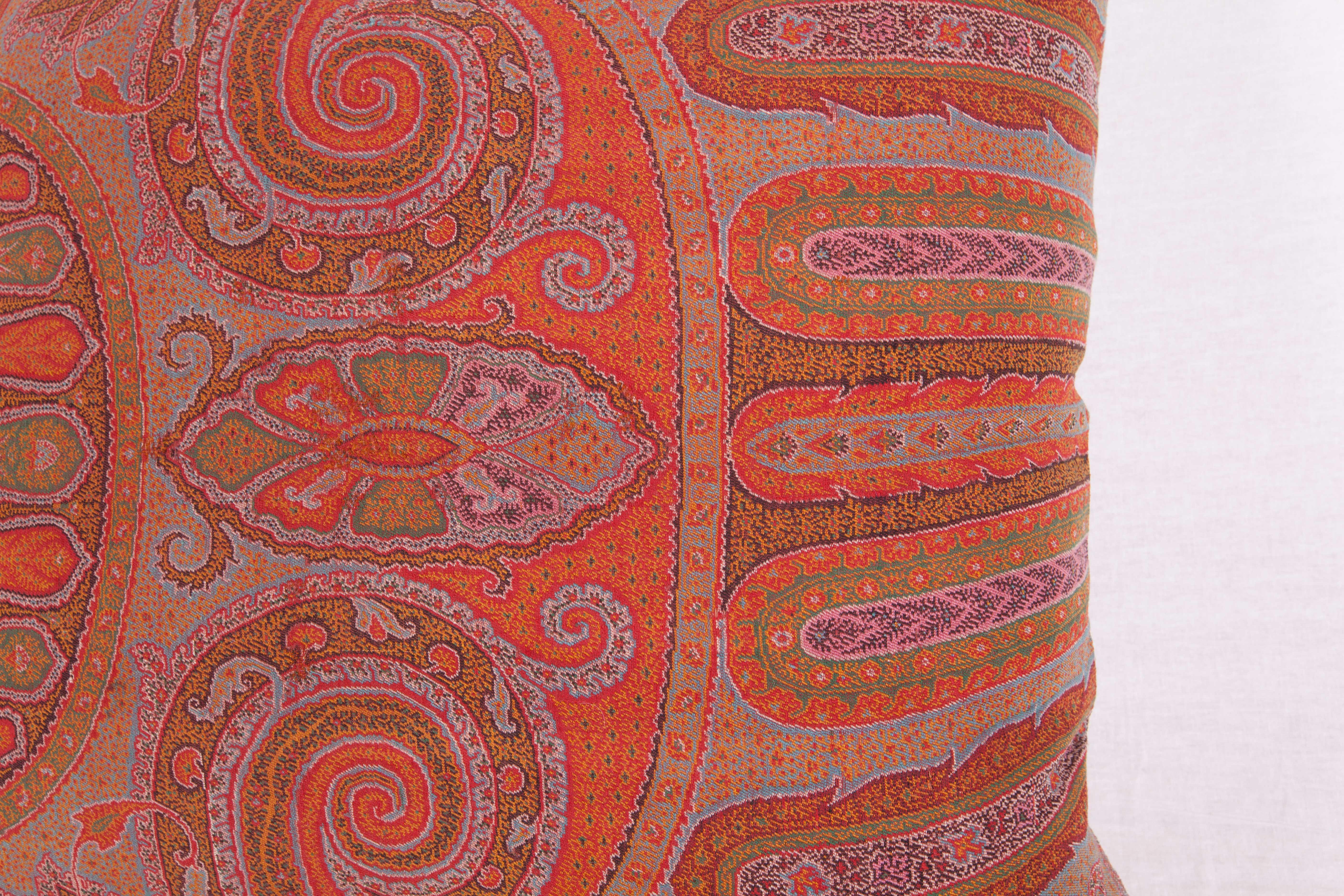 French Early 19th Century European Paisley Wool Pillow