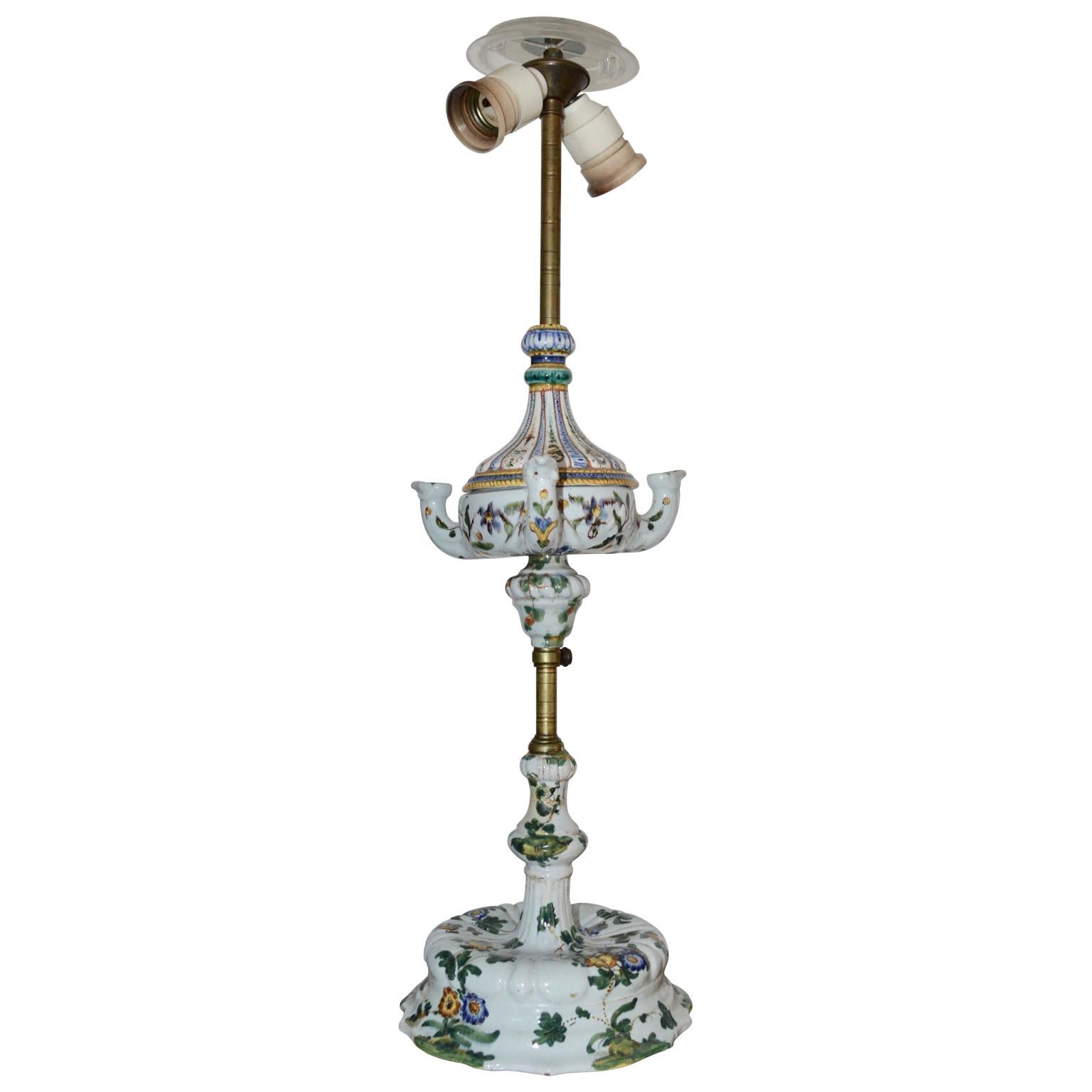 Fayence-Tischlampe aus dem frühen 19. Jahrhundert, umgedreht von einer brennenden Öllampe