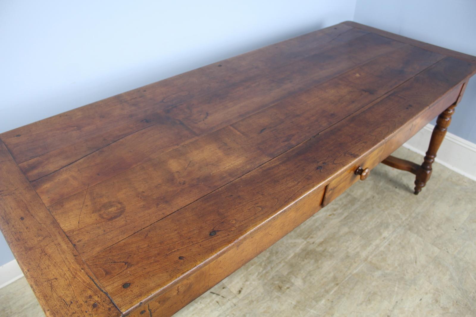 Early 19th Century Farm Table with Turned Legs and Stretcher Base 3