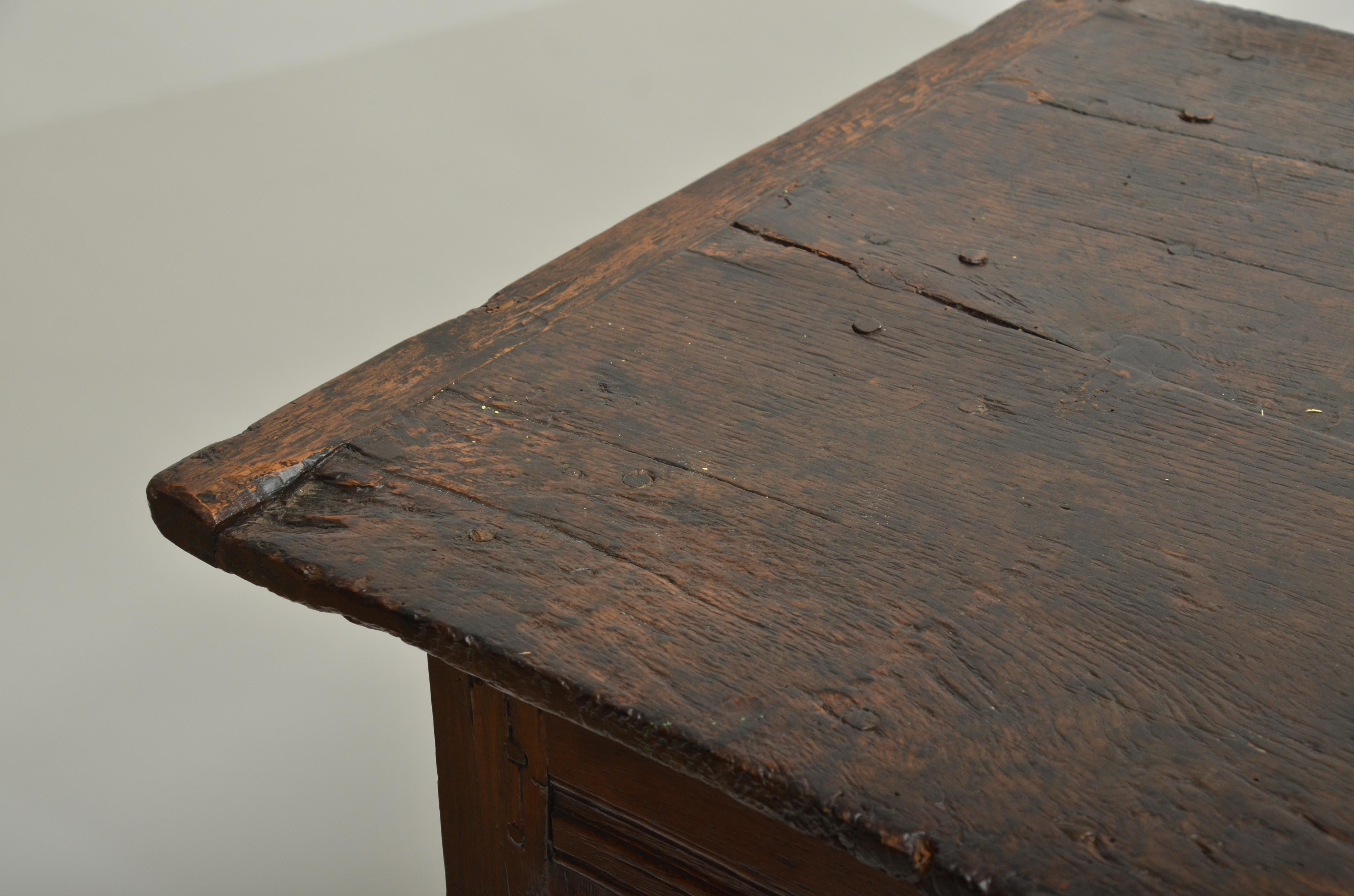 Oak Early 19th Century Farmhouse Table, England, circa 1800