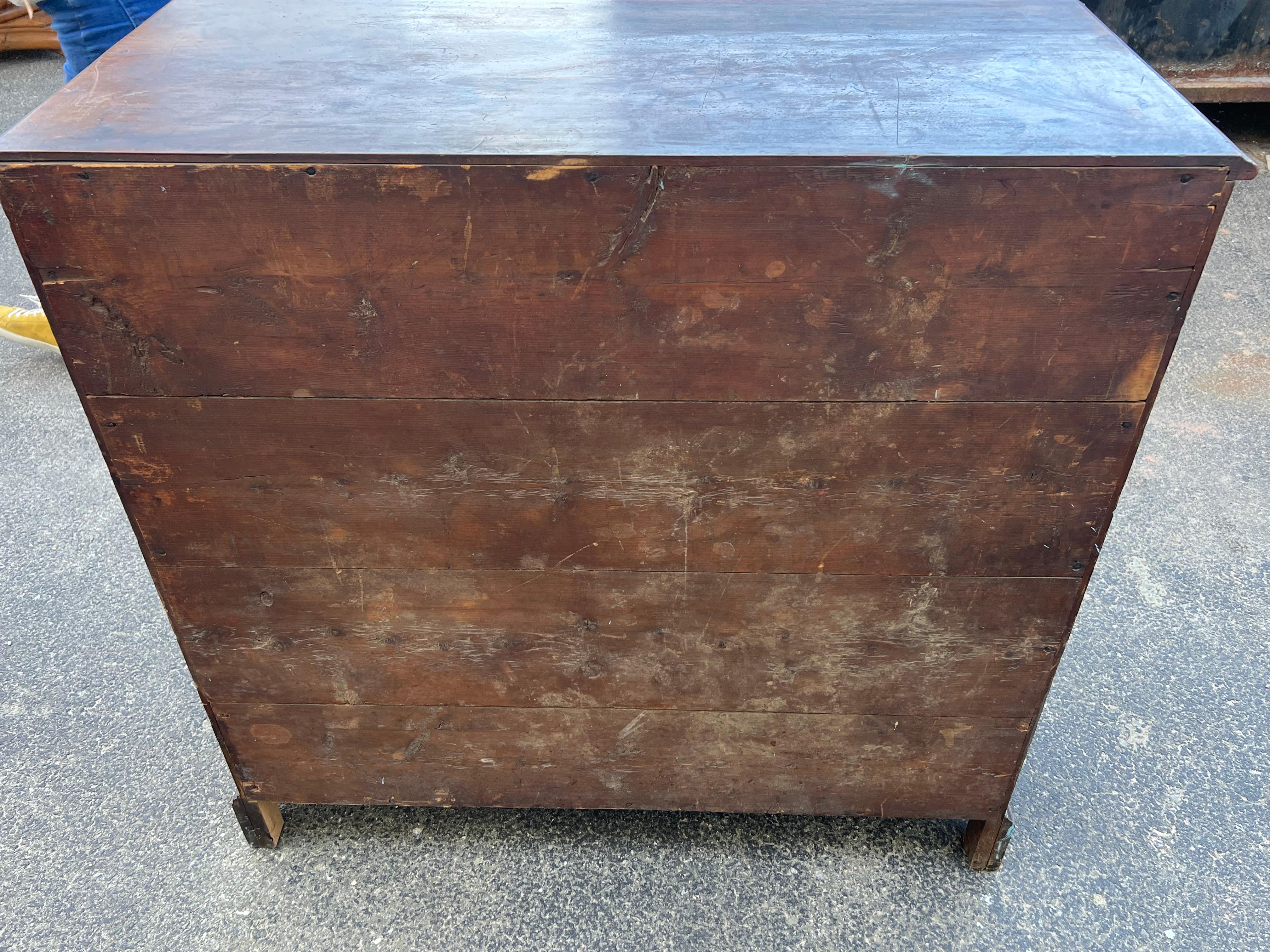 Hand-Crafted Early 19th Century Flame Birch Chest of Drawers For Sale