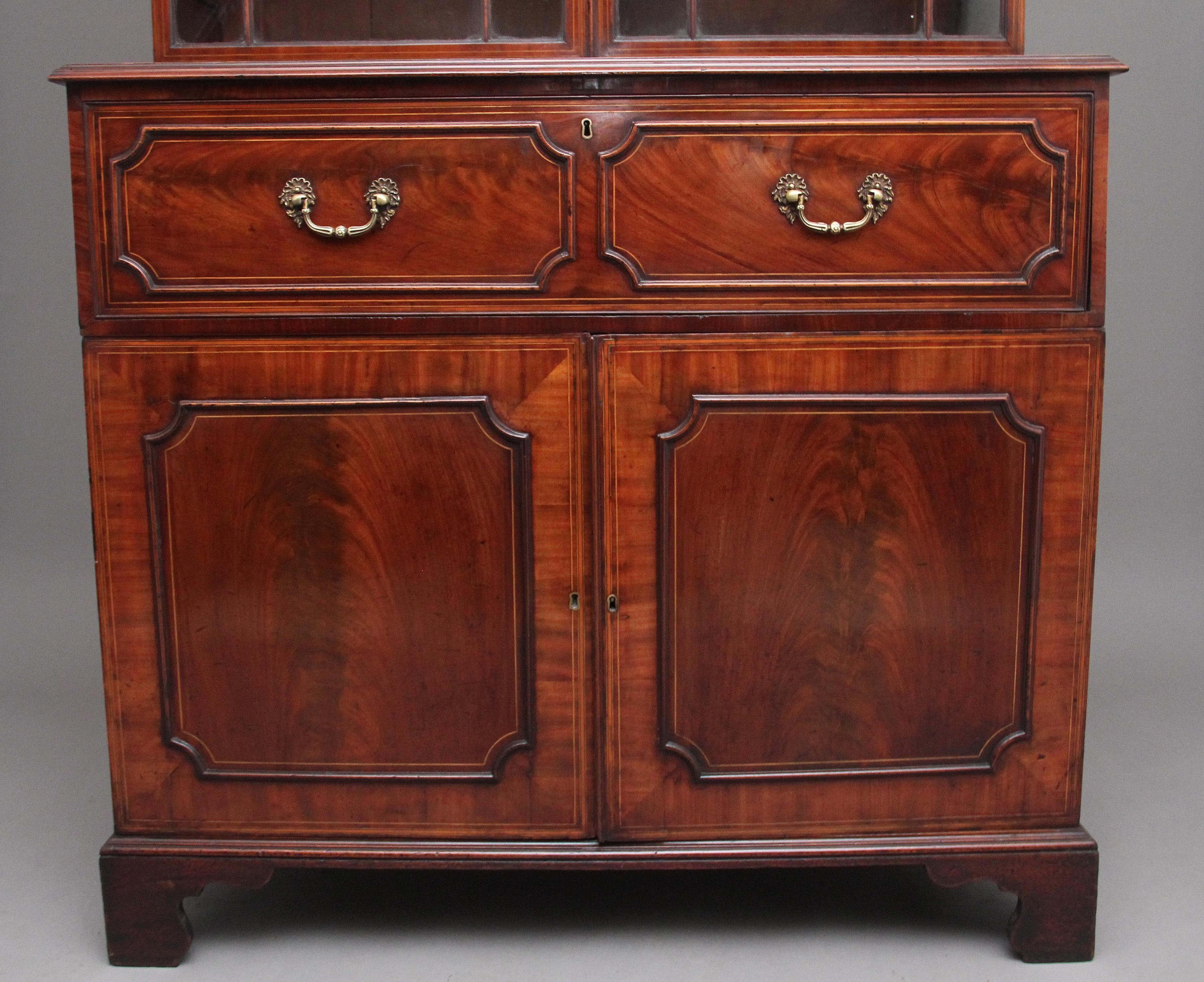 Early 19th Century Flame Mahogany Secretaire Bookcase For Sale 5