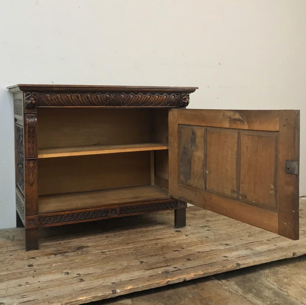 Early 19th Century Flemish Gothic Cabinet, Low Buffet, Console In Good Condition In Dallas, TX