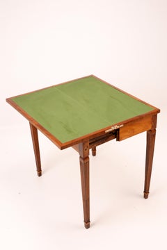 Early 19th Century Flip-Top Game Table with Inlaid Chessboard
