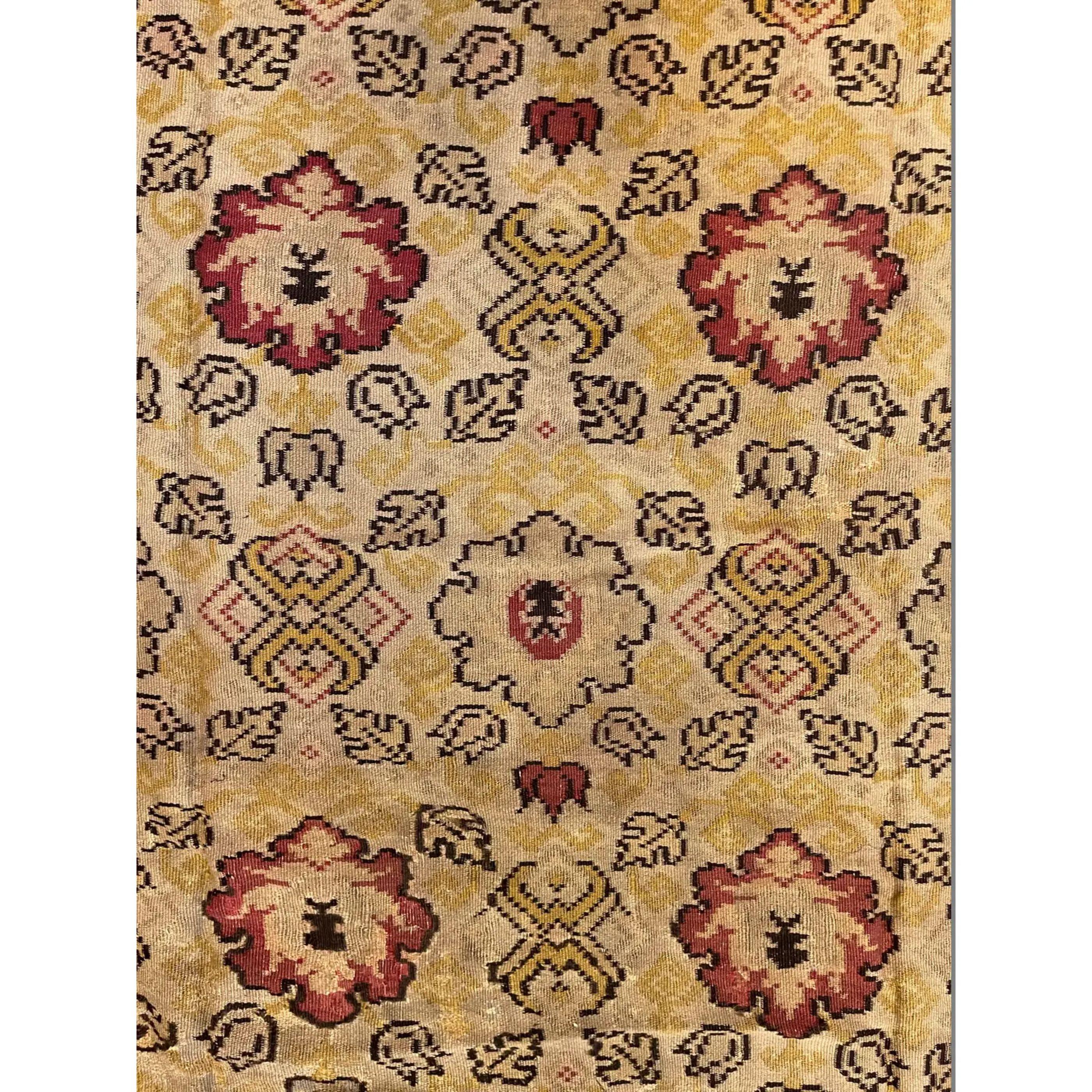 Les anciens Rug & Kilim de Bessarabie, qu'ils soient tissés en velours ou en tapisserie, comptent parmi les plus beaux tapis produits en Europe. La plupart des kilims de Bessarabie ont été tissés entre le milieu et la fin du XIXe siècle, bien que