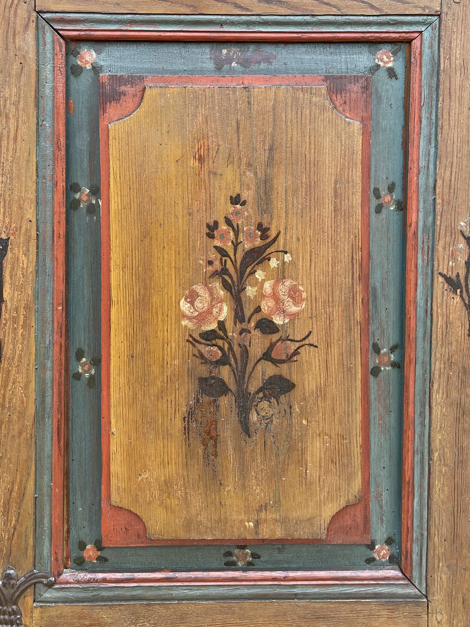 Early 19th Century Floral Painted Cupboard Wardrobe For Sale 12