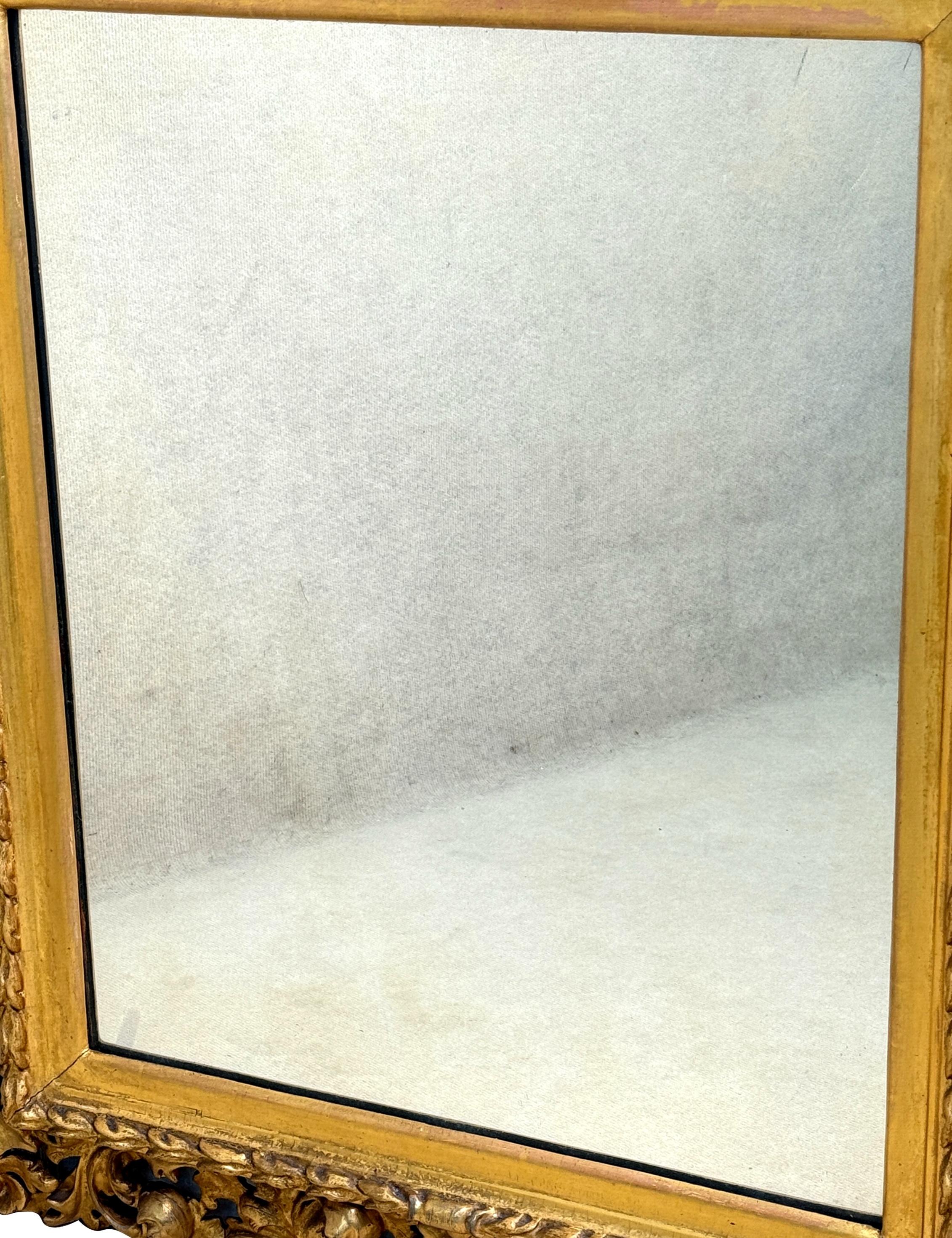 Espejo de pared florentino rectangular de madera dorada de principios del siglo XIX en venta 1