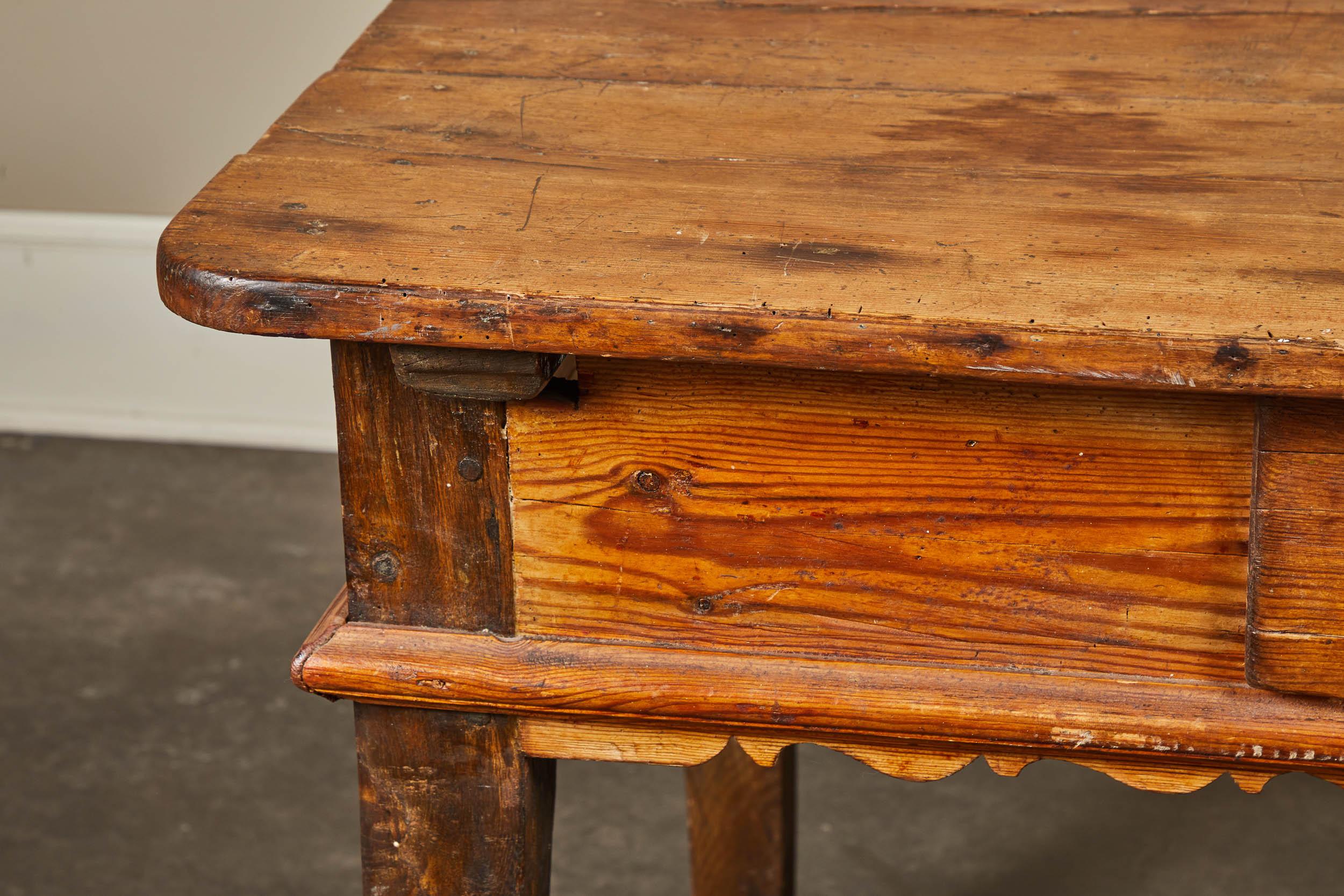 Early 19th Century French Baroque Pine and Oak Table 7