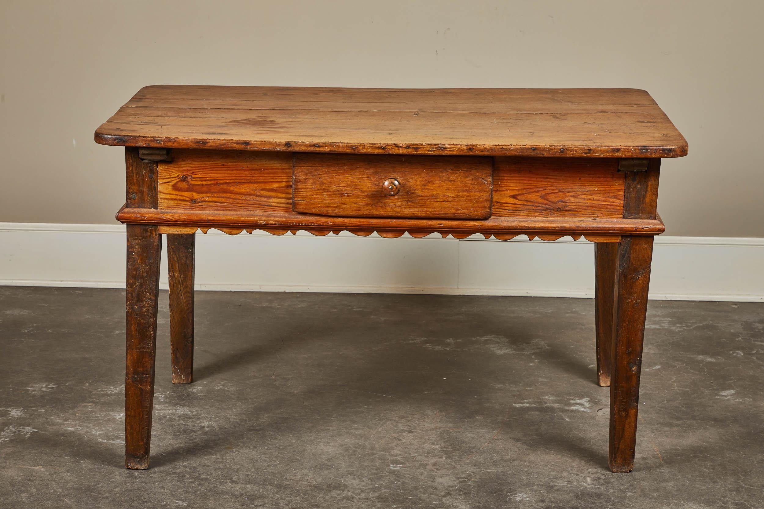 Early 19th Century French Baroque Pine and Oak Table 5