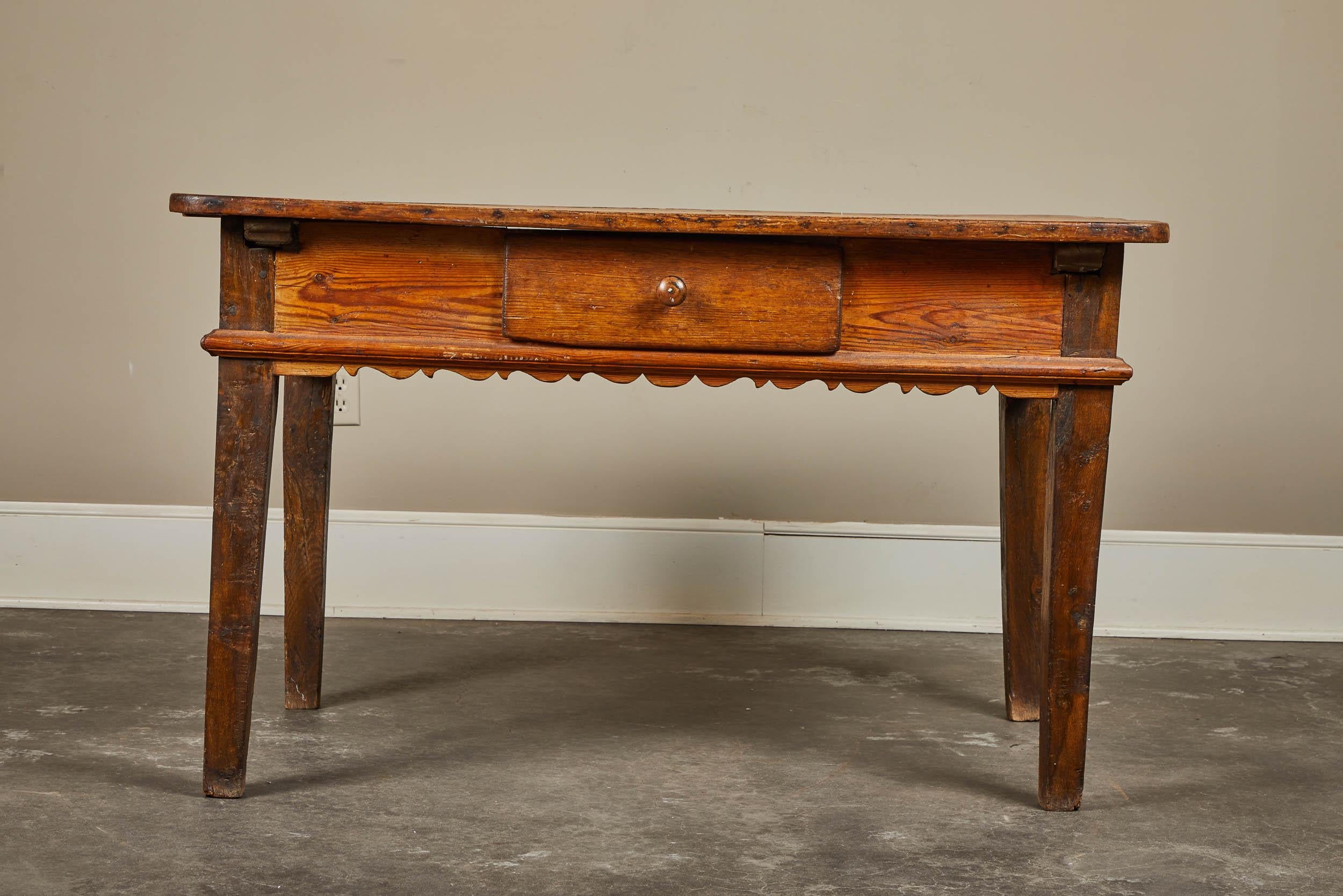 Early 19th Century French Baroque Pine and Oak Table 6