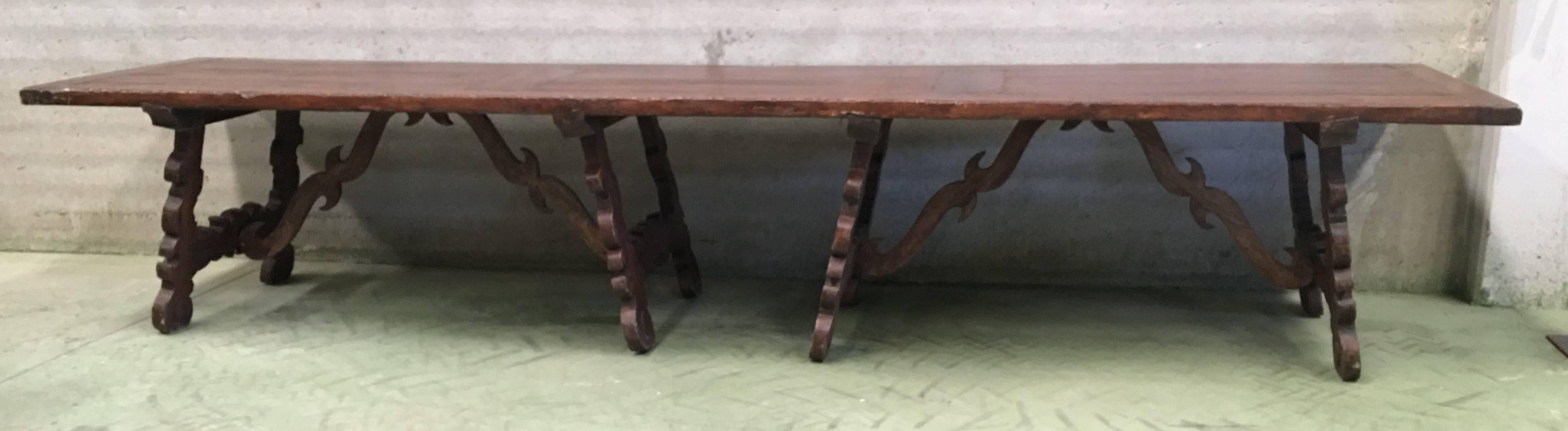 Early 19th Century French Baroque Style Walnut Trestle Dining Farm Table 163´ 2