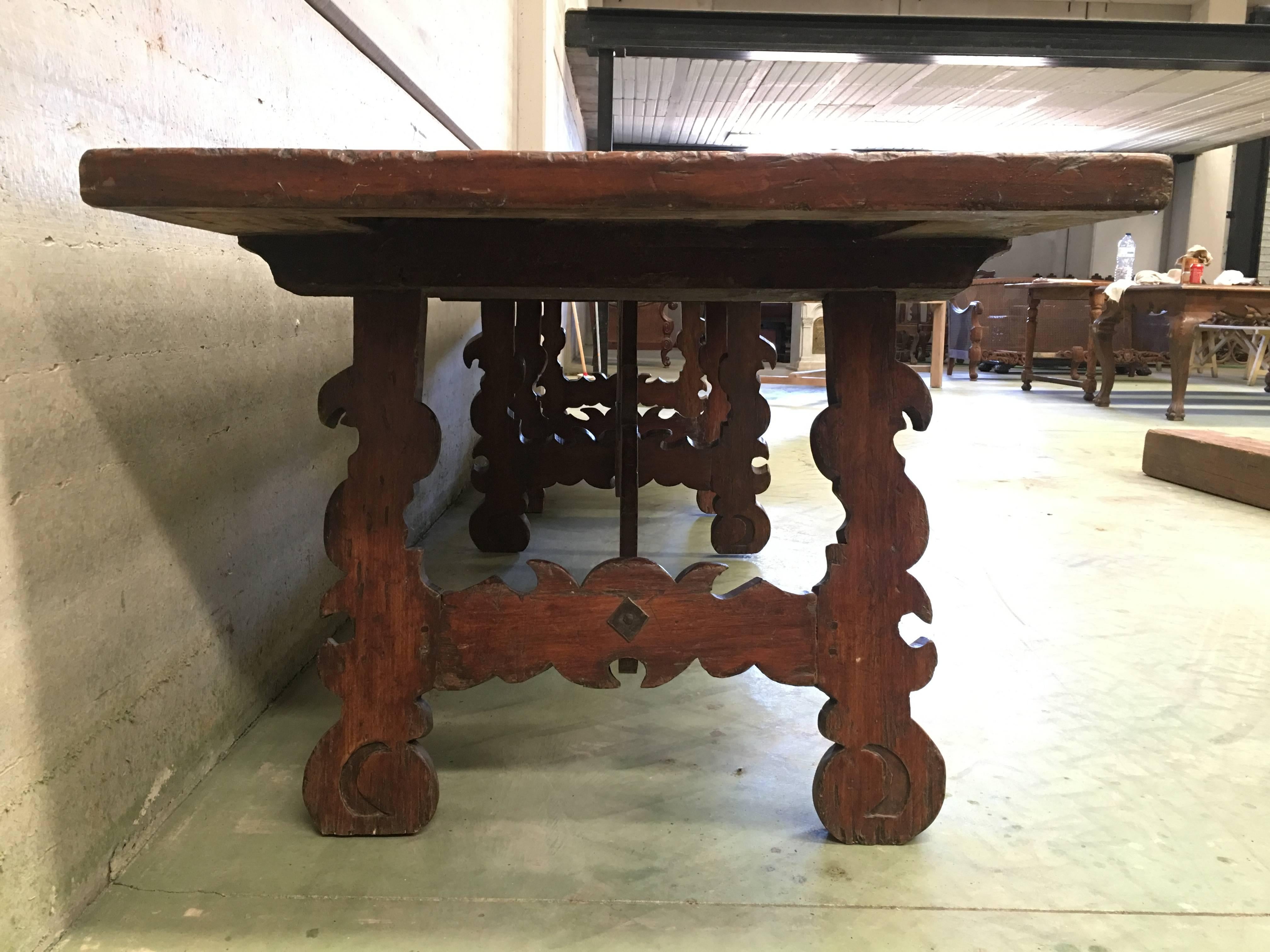 Early 19th Century French Baroque Style Walnut Trestle Dining Farm Table 163´ 4