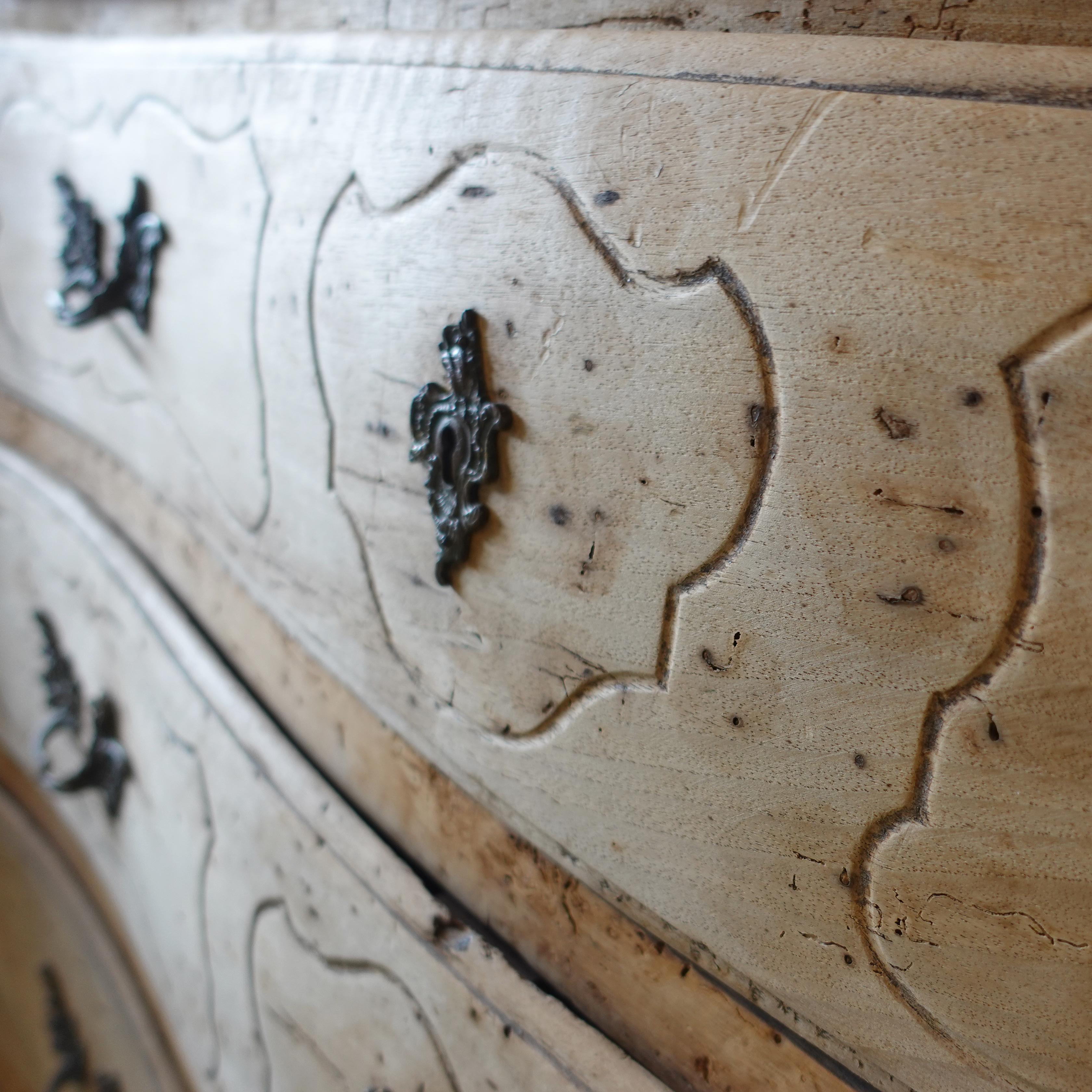 Hand-Carved Early 19th century French Bleached Fruitwood European Serpentine Chest For Sale