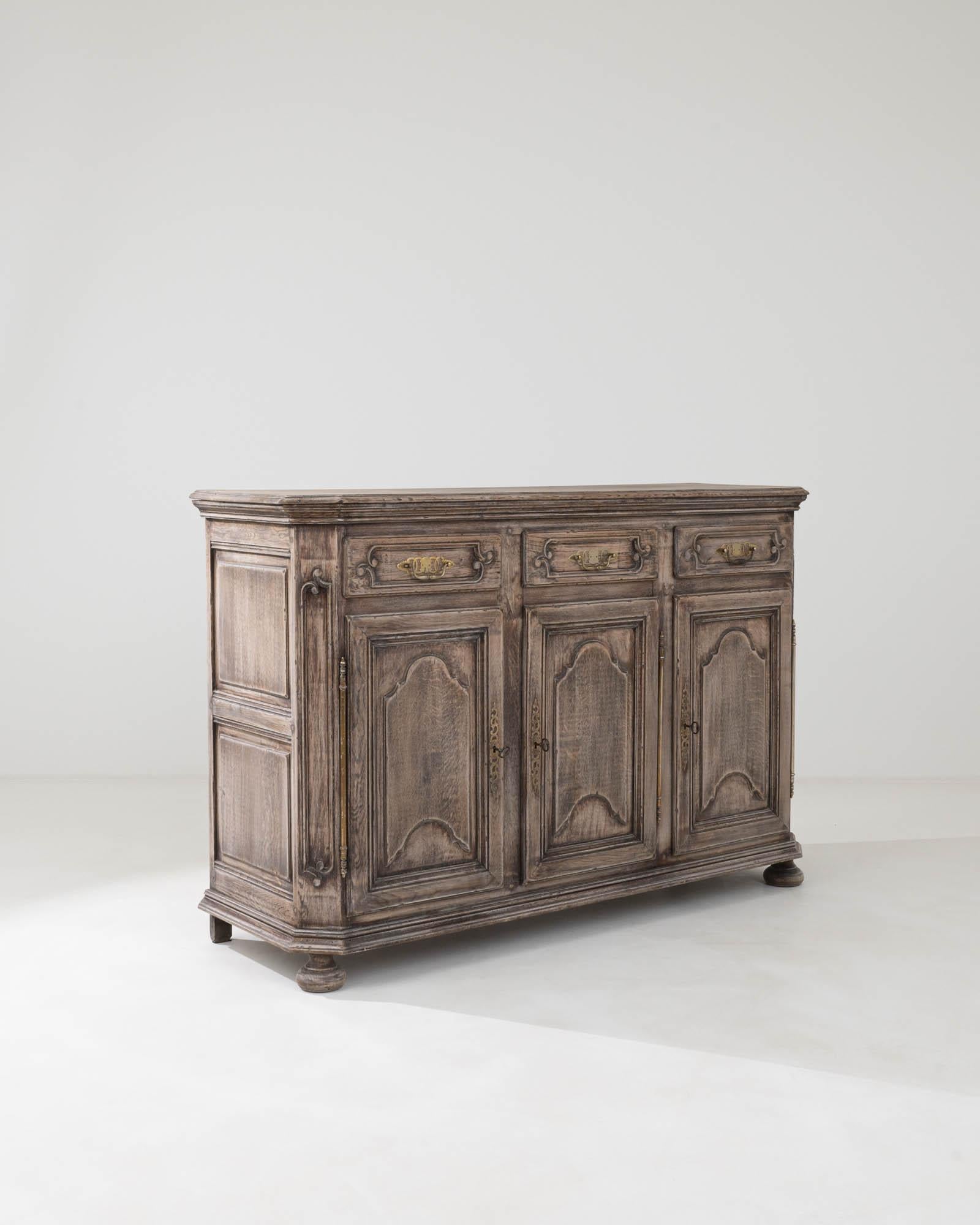 Early 19th Century French Bleached Oak Buffet For Sale 1