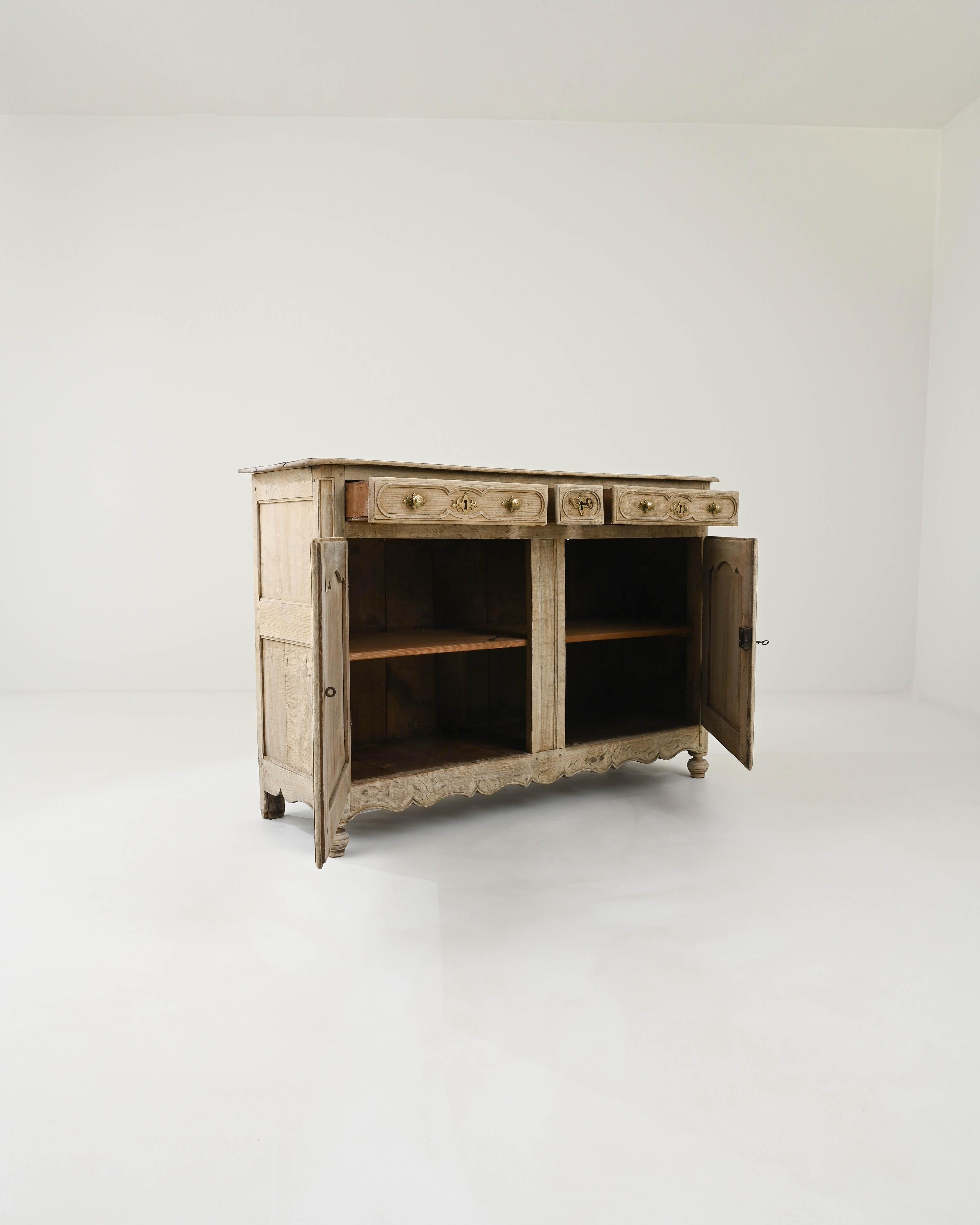 Early 19th Century French Bleached Oak Buffet 1
