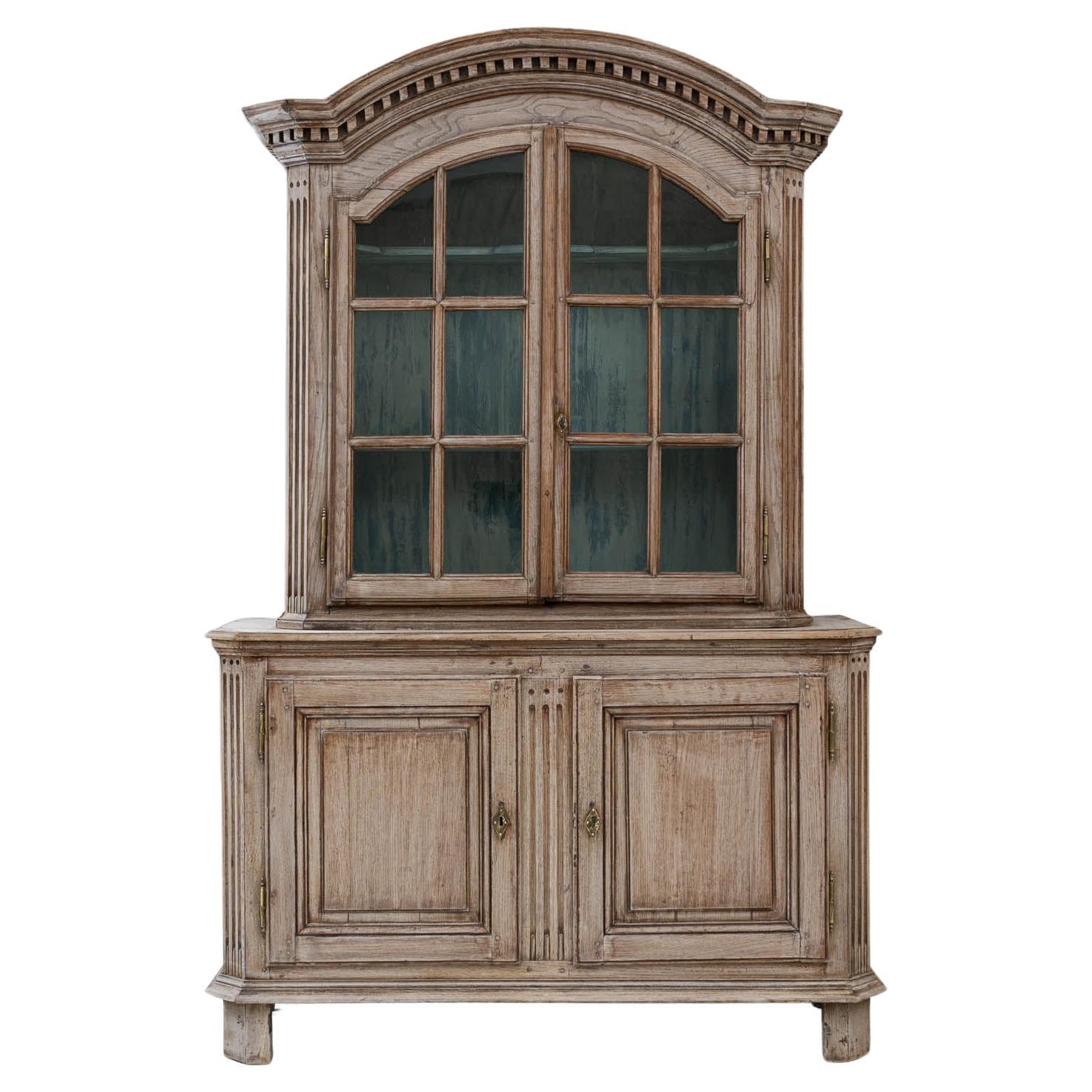 Early 19th Century French Bleached Oak Vitrine For Sale