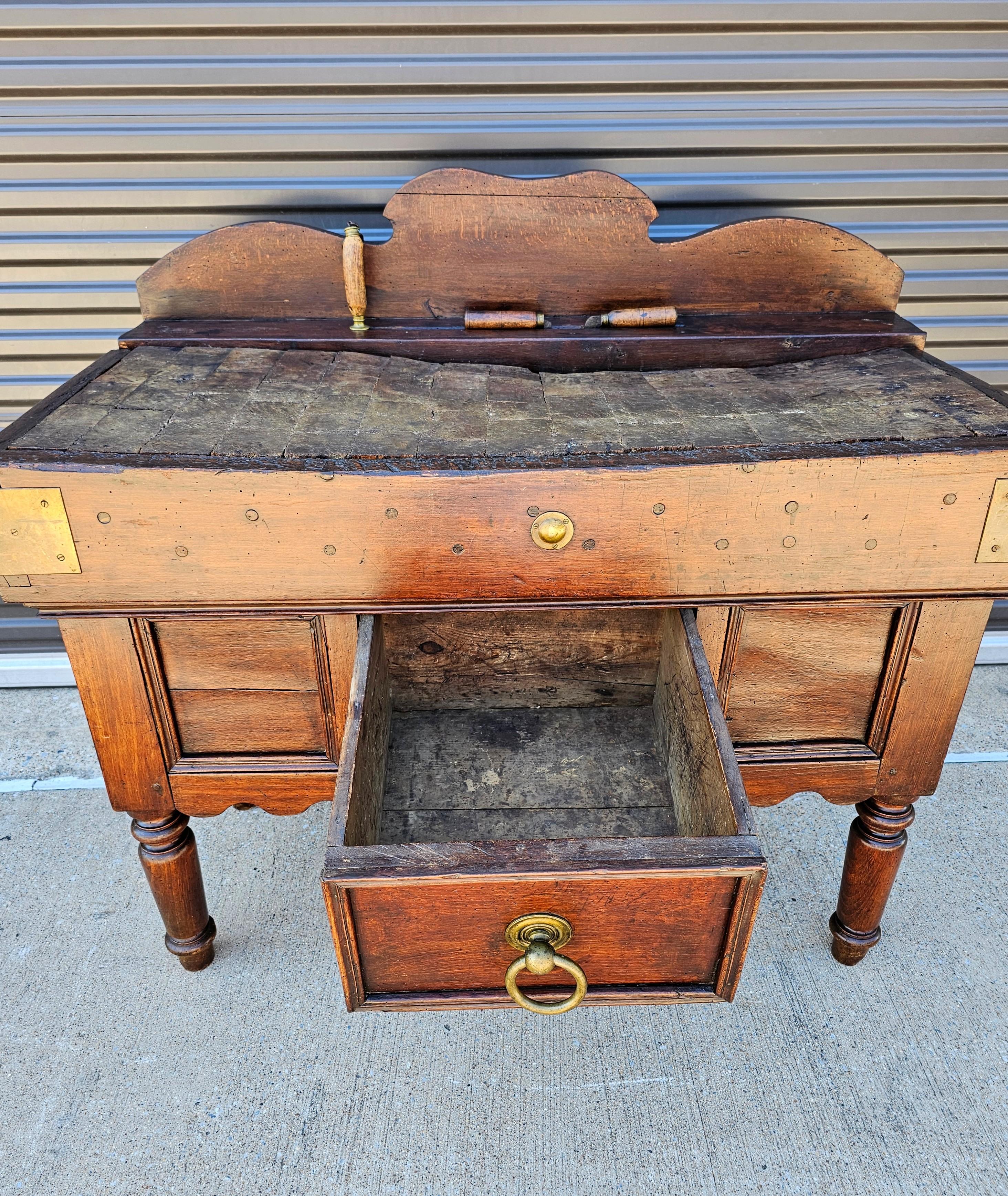 Early 19th Century French Butcher Block Table Billot de Boucher For Sale 8
