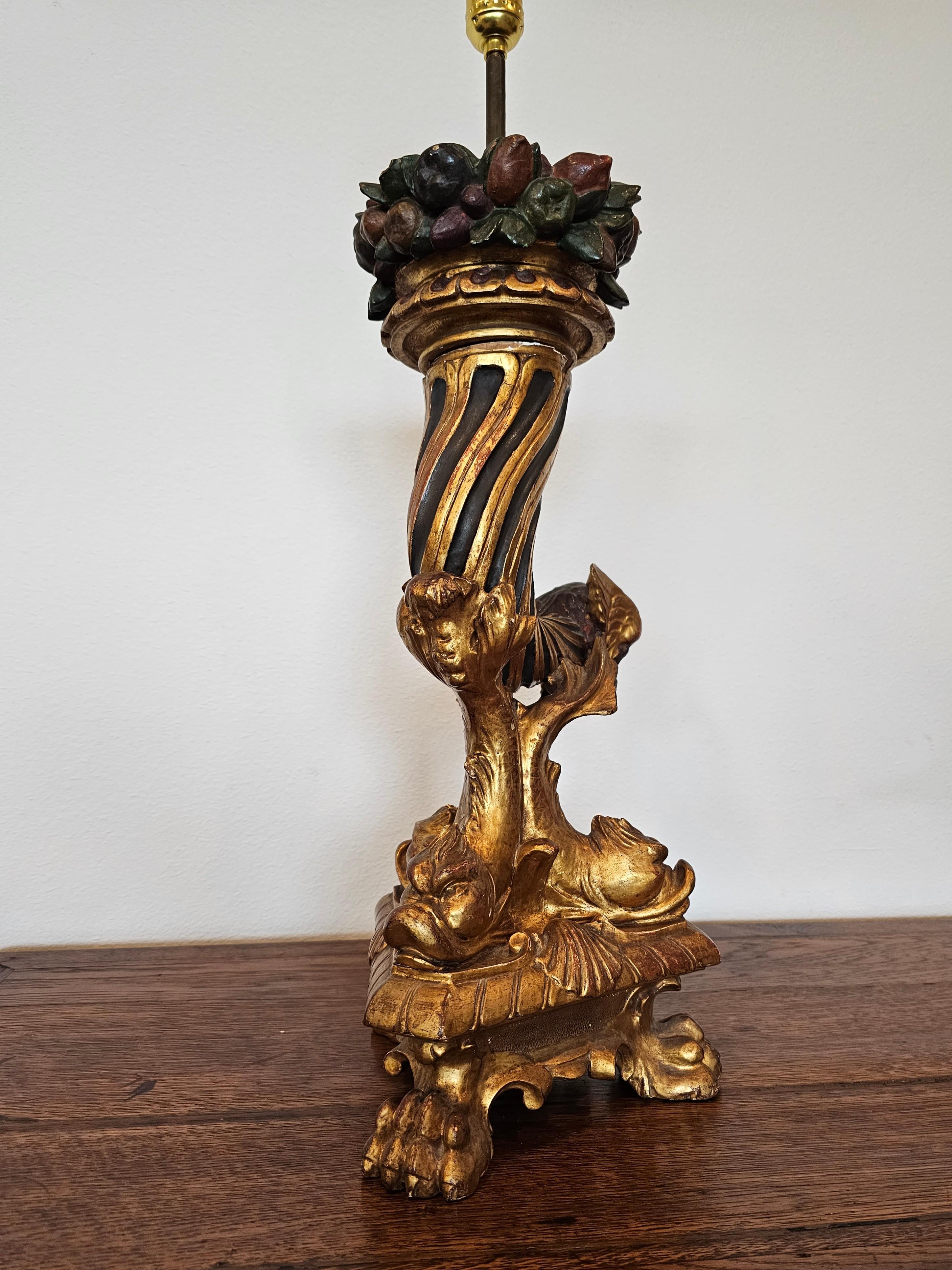Early 19th Century French Carved Giltwood Figural Winged Putti Table Lamp For Sale 4