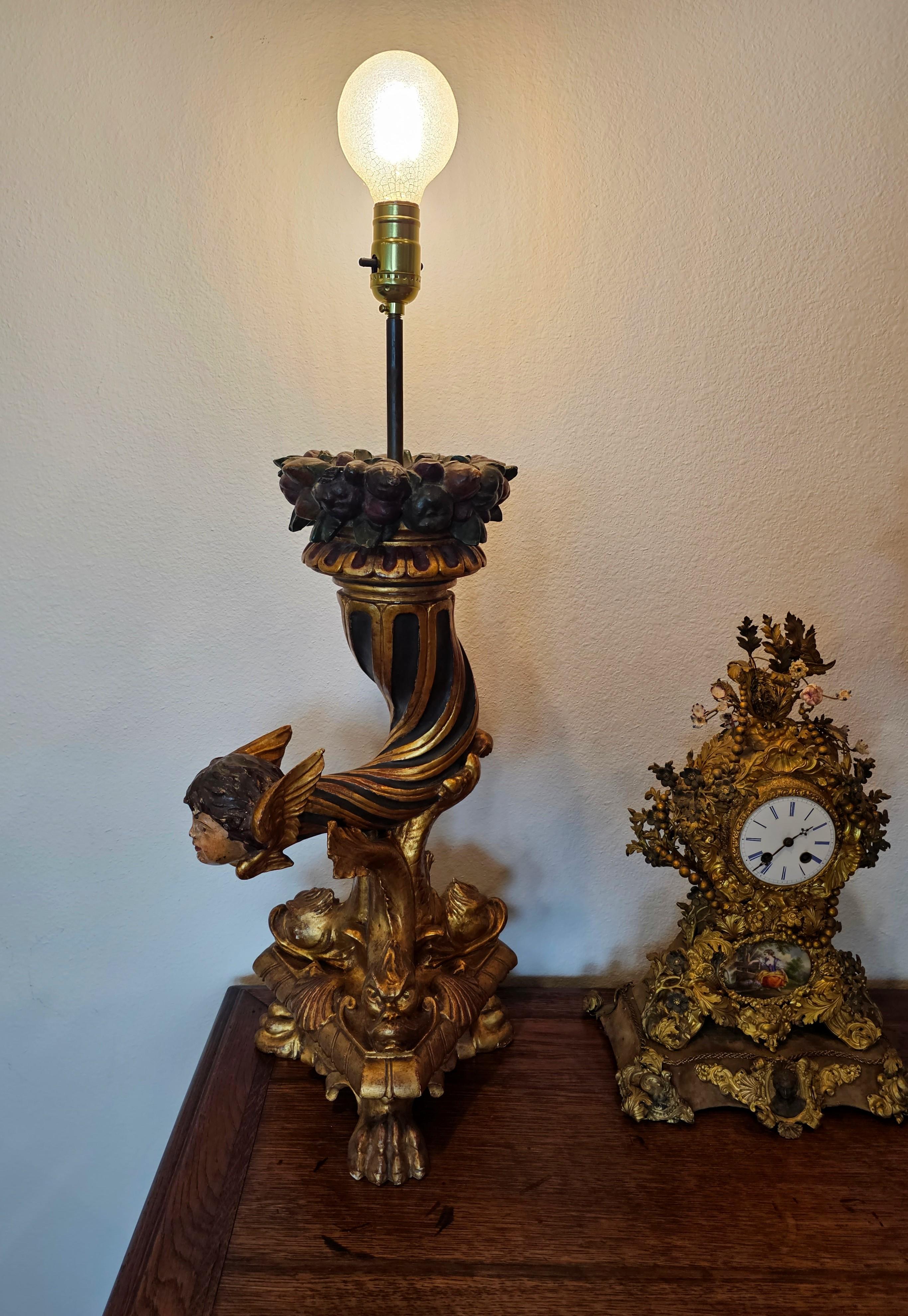 Early 19th Century French Carved Giltwood Figural Winged Putti Table Lamp For Sale 12