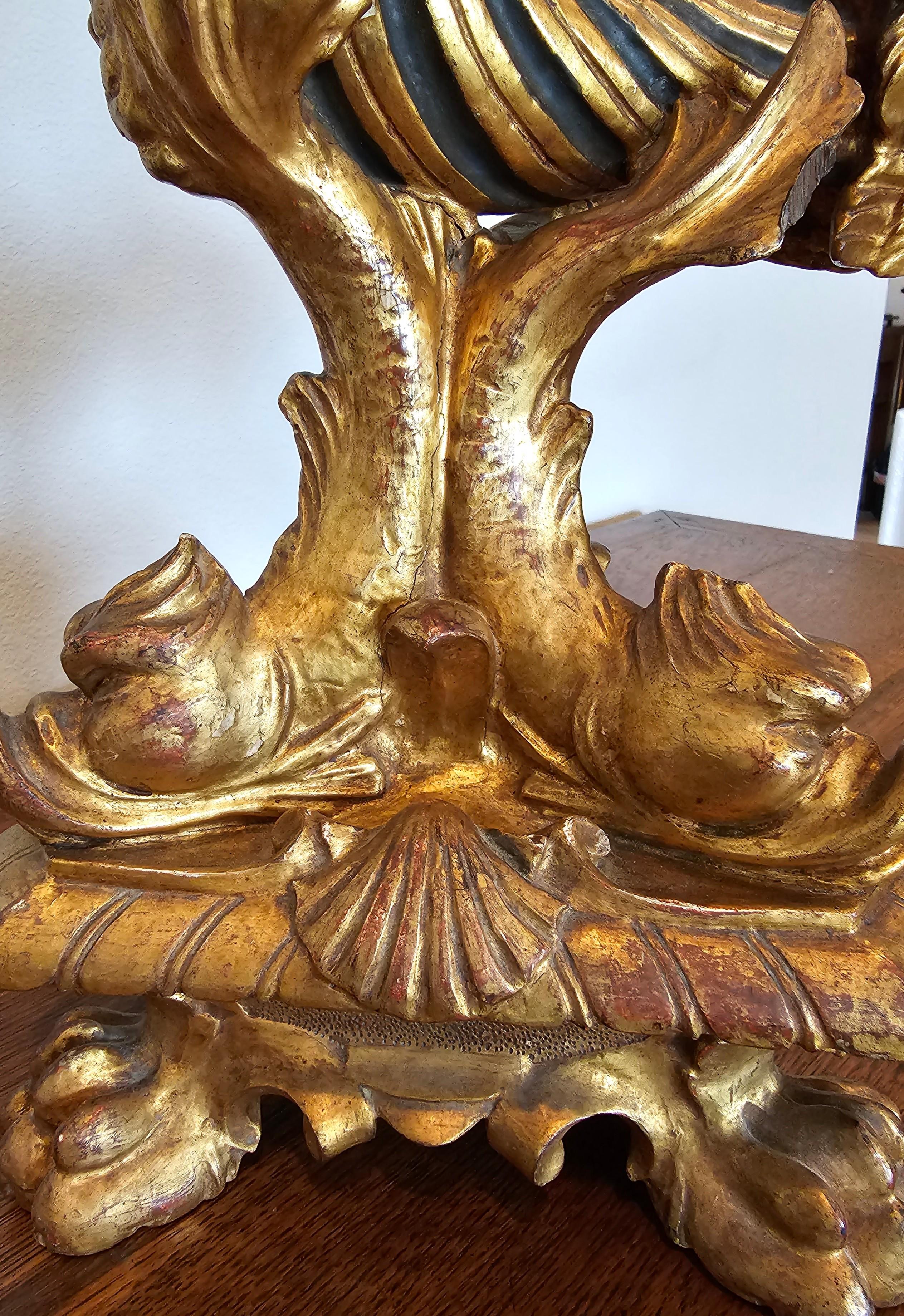 Early 19th Century French Carved Giltwood Figural Winged Putti Table Lamp For Sale 1