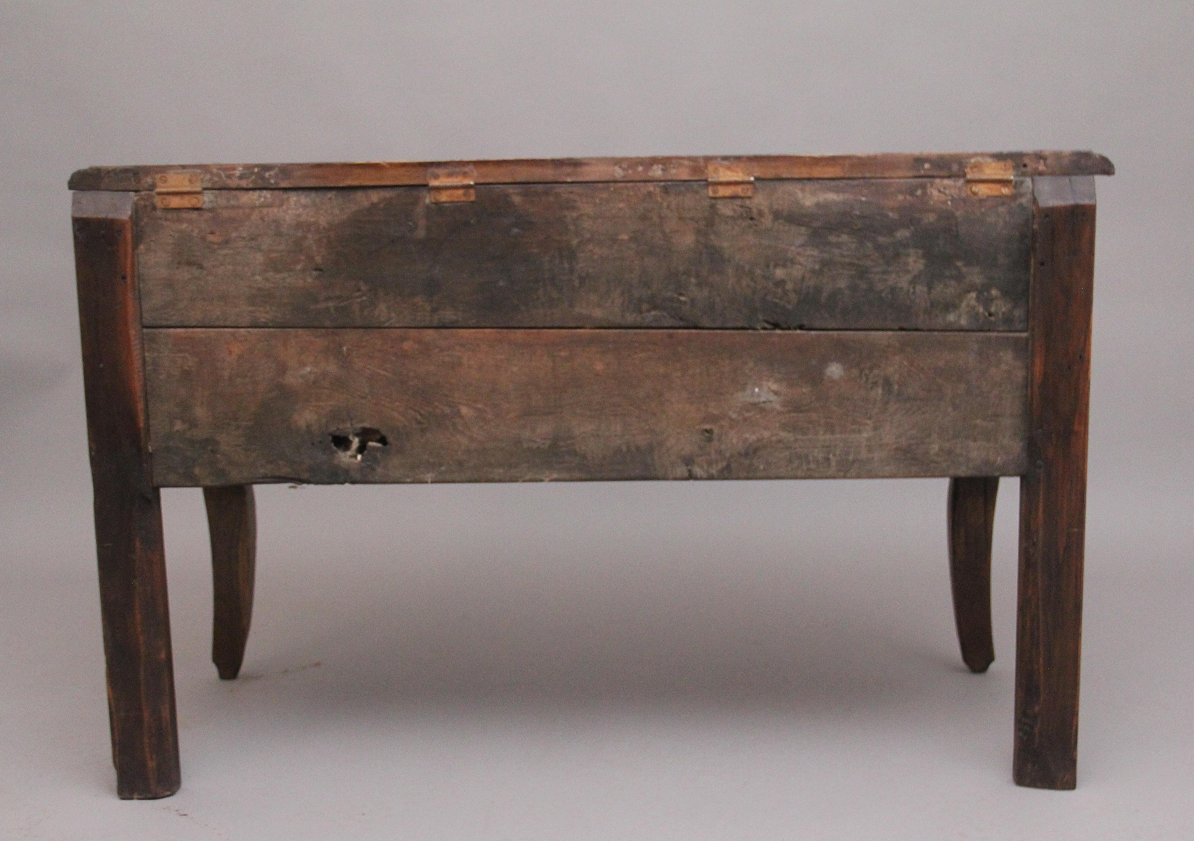 Early 19th Century French carved oak coffer For Sale 7