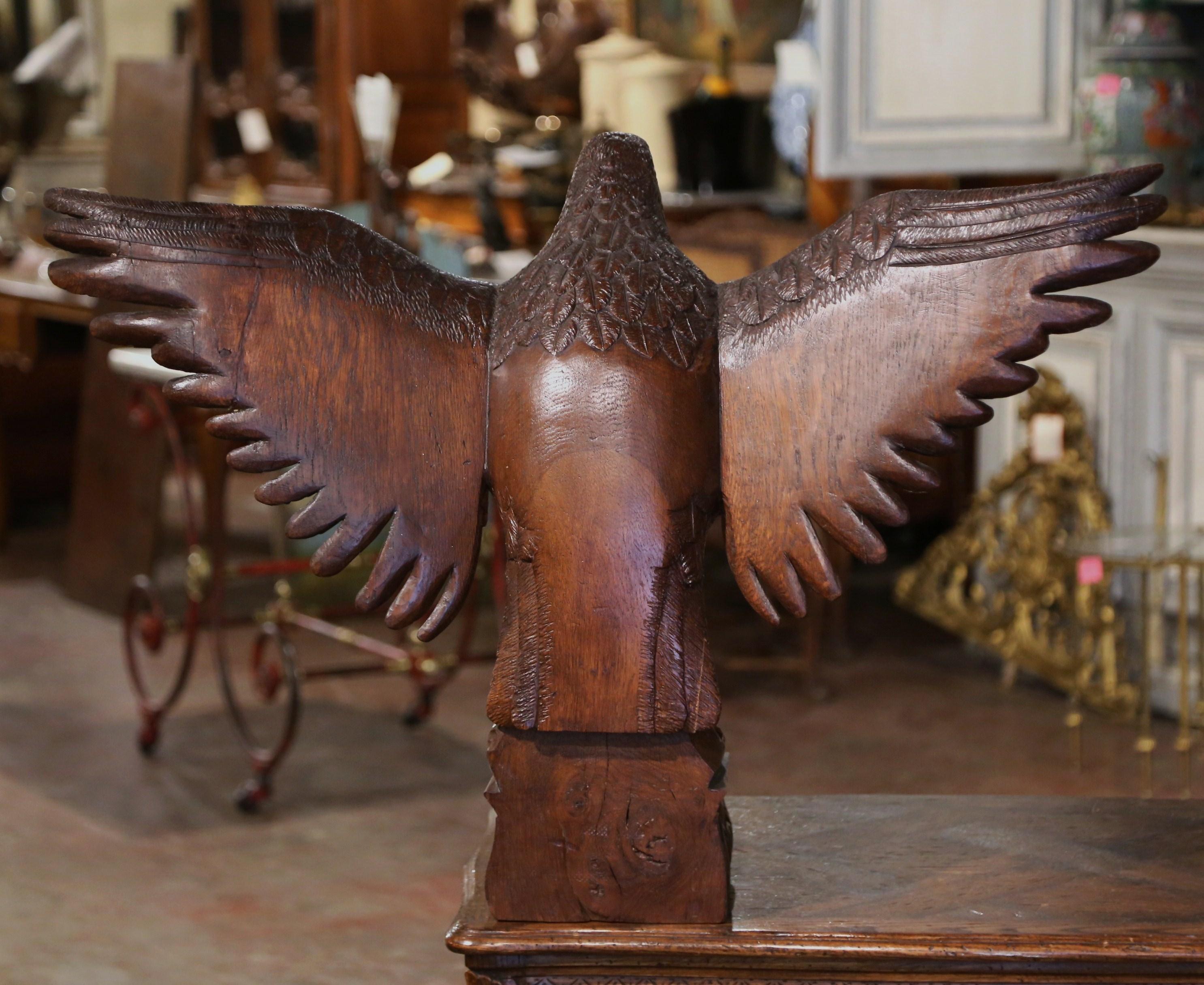 Early 19th Century French Carved Oak Imperial Eagle Sculpture For Sale 4