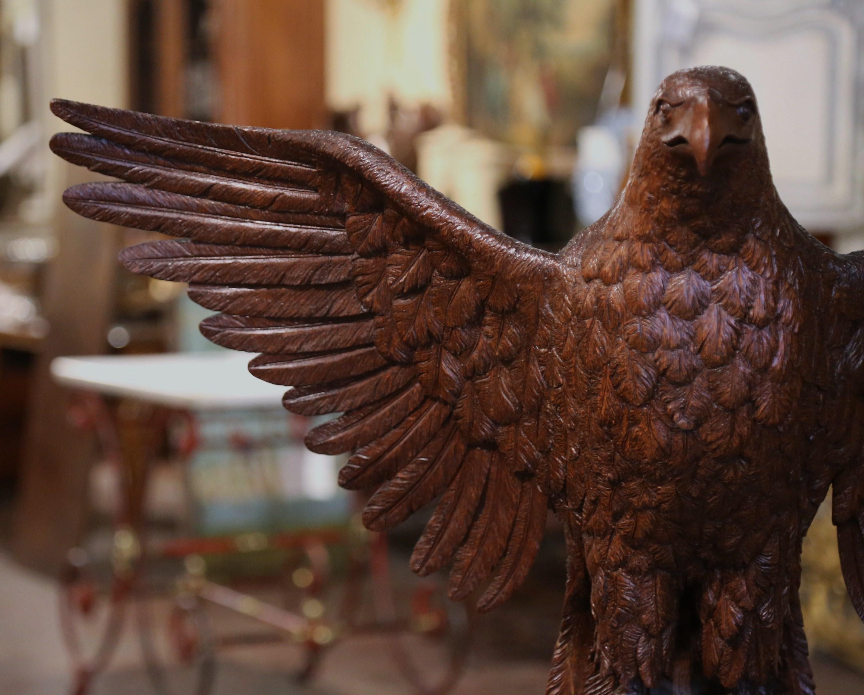 Early 19th Century French Carved Oak Imperial Eagle Sculpture In Excellent Condition For Sale In Dallas, TX