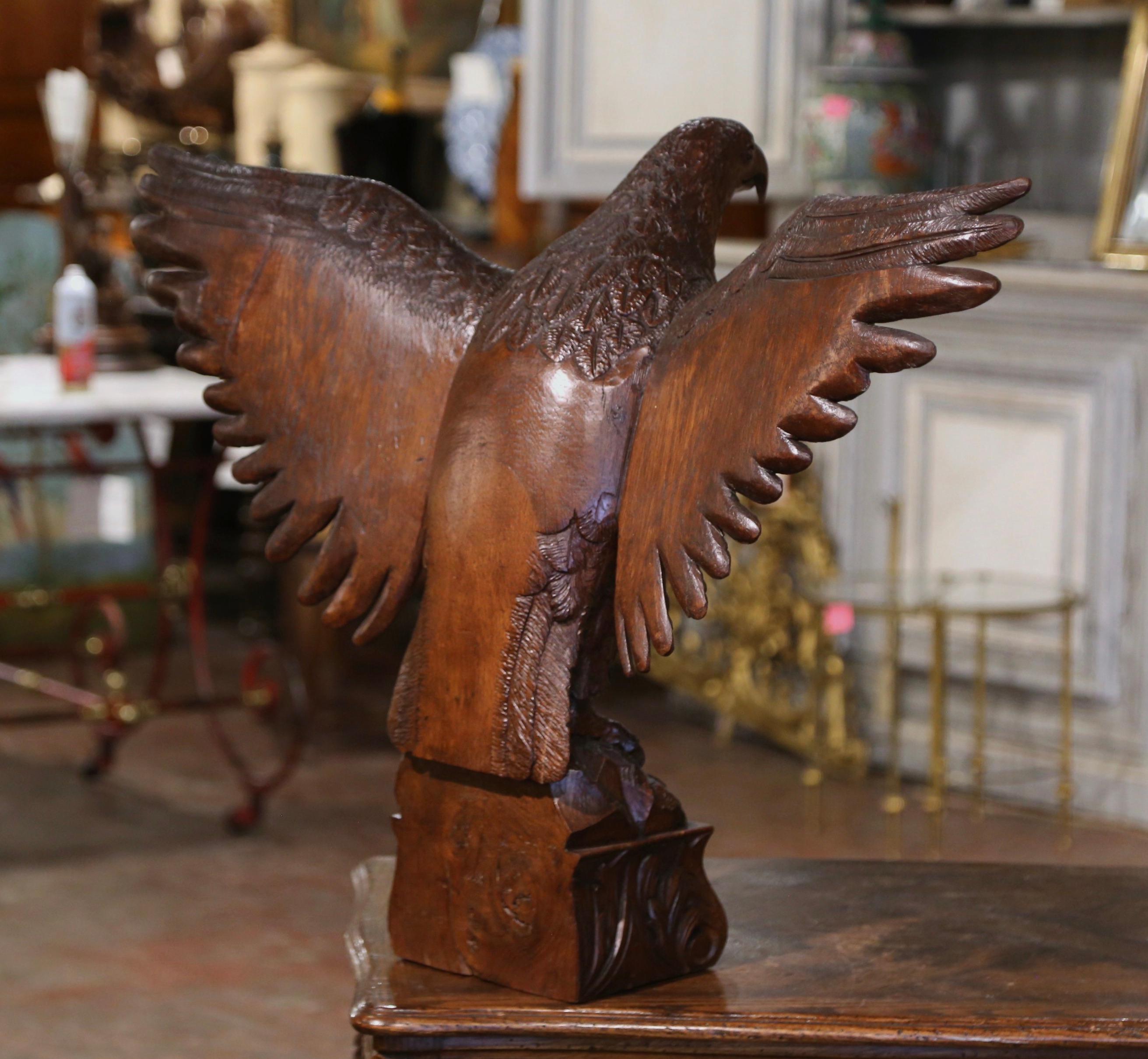 Early 19th Century French Carved Oak Imperial Eagle Sculpture For Sale 3