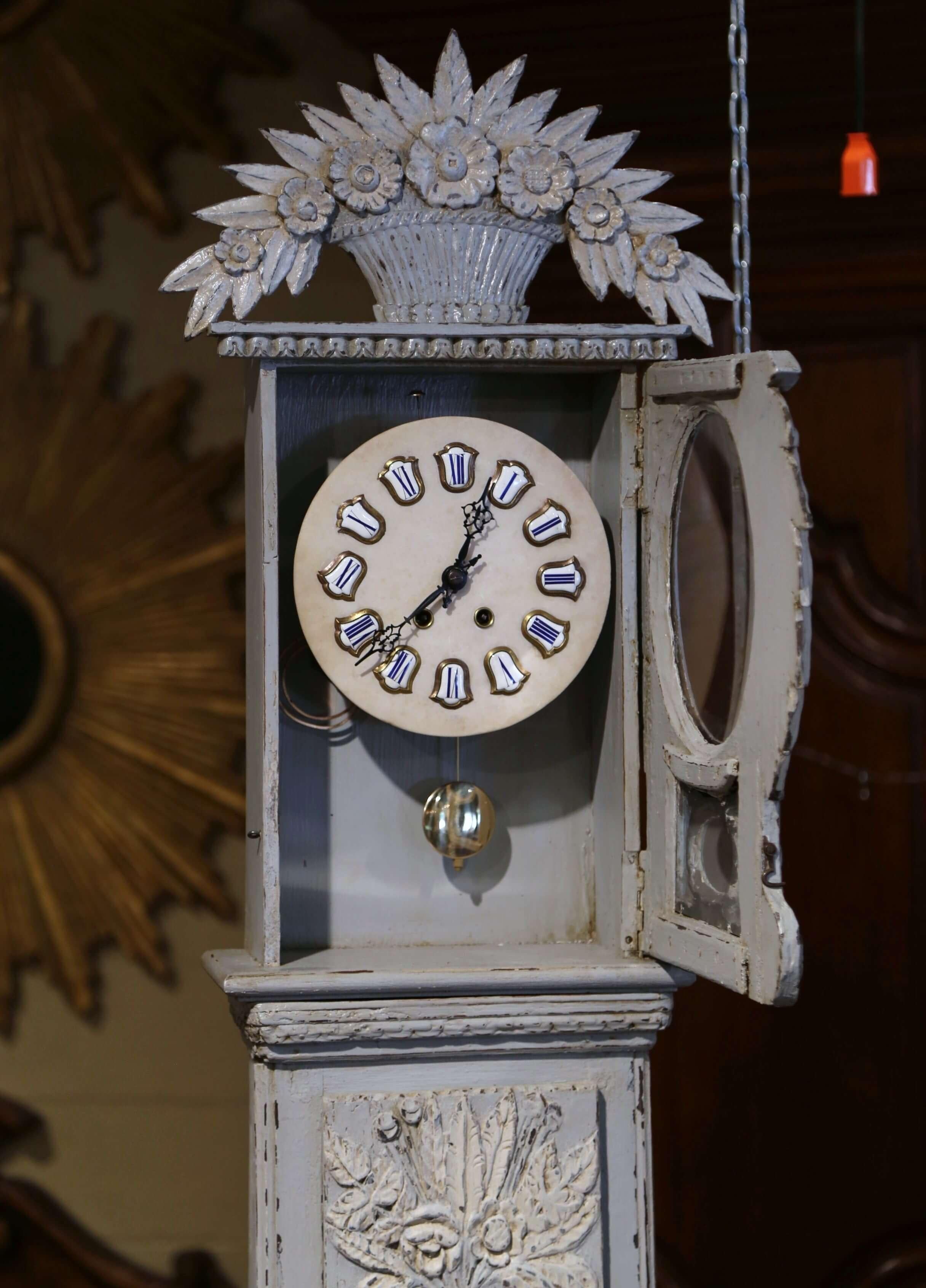 Early 19th Century French Carved Oak Painted Grandfather Clock from Normandy For Sale 4