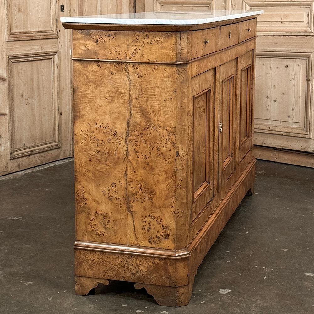 Buffet in radica di Charles X del primo Ottocento con marmo di Carrara in vendita 10