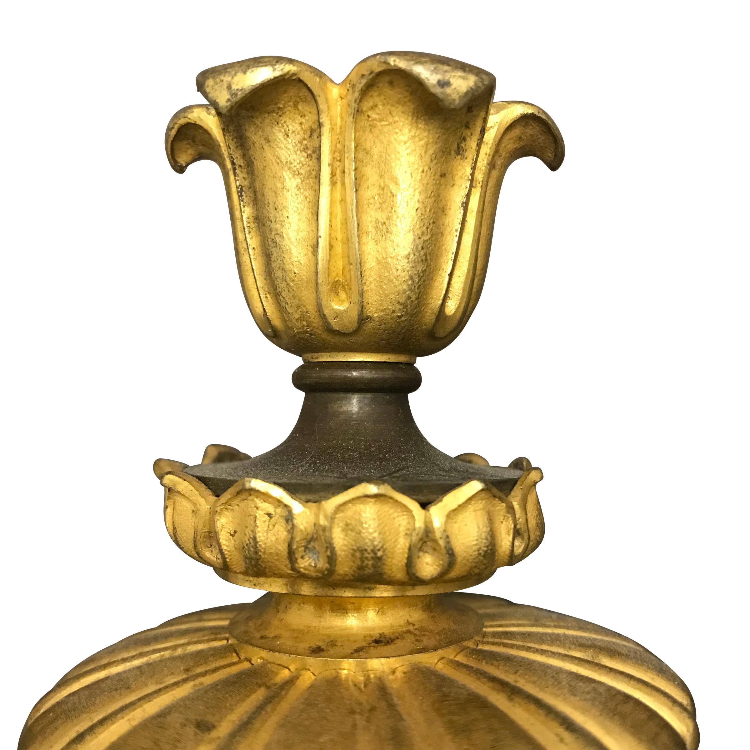 Early 19th Century French Charles X Gilt Bronze Sconce For Sale 1