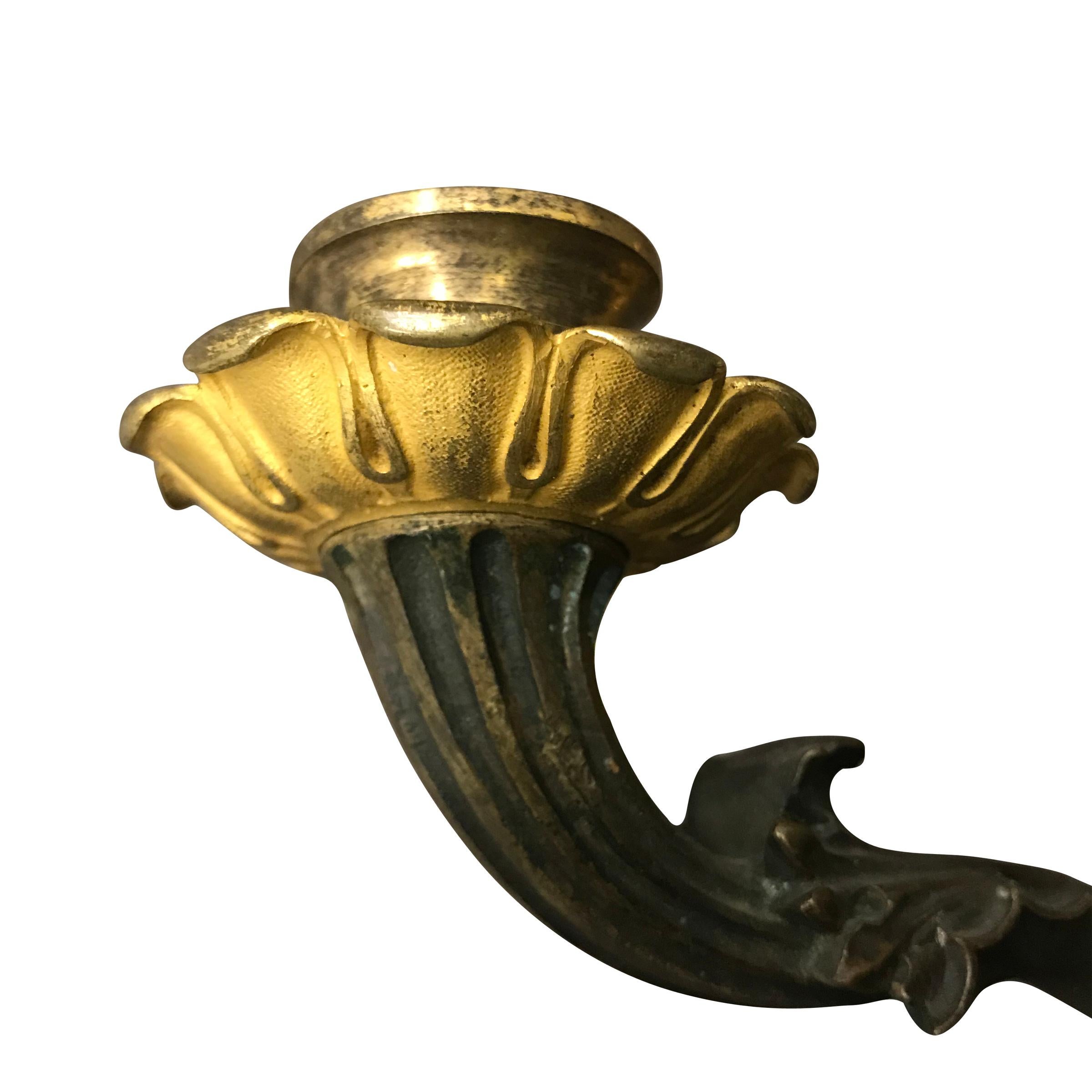 Early 19th Century French Charles X Gilt Bronze Sconce For Sale 2