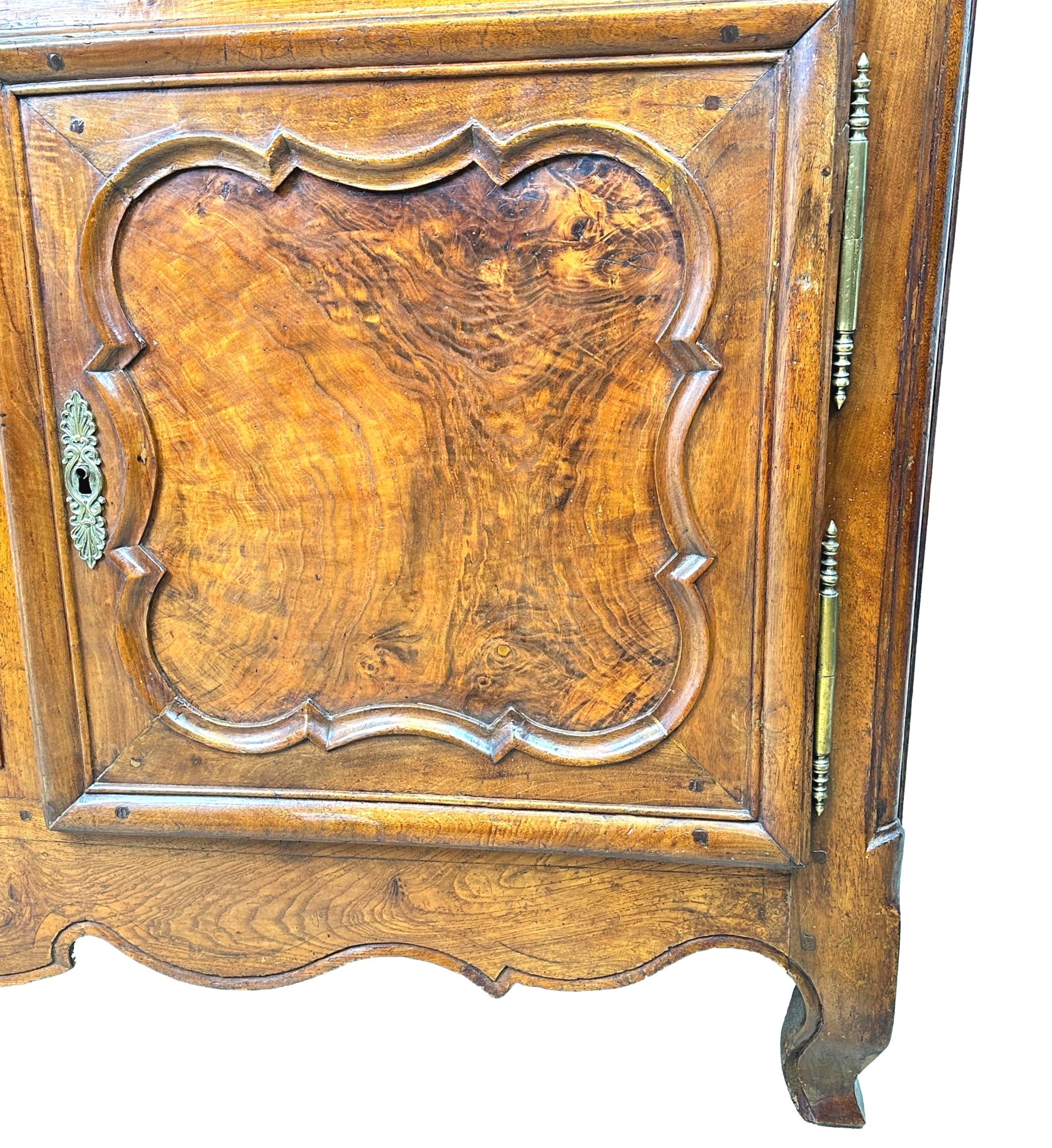 Early 19th Century French Cherry Wood Cupboard Dresser 3