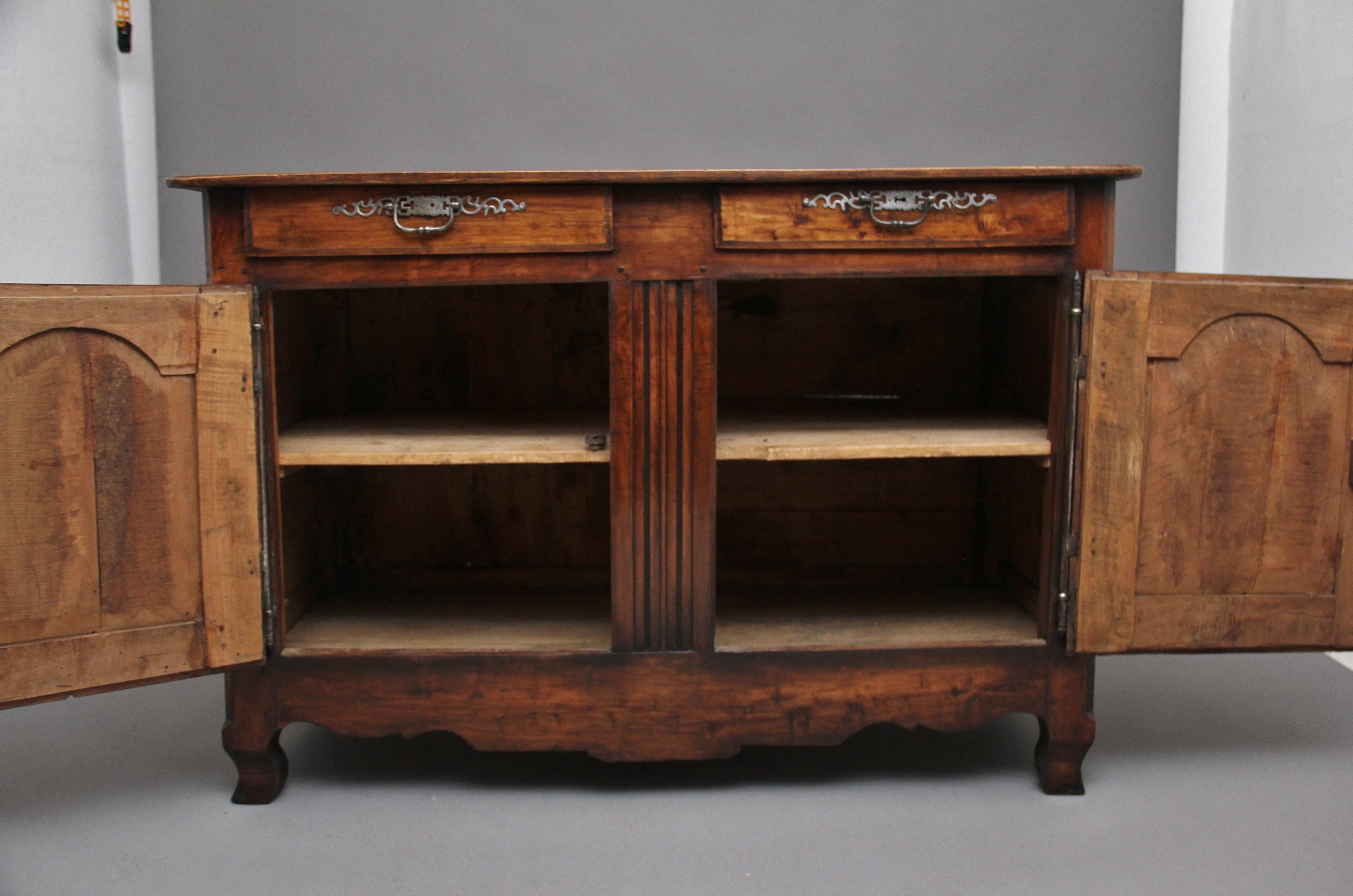 Early 19th Century French Cherrywood Dresser In Good Condition In Martlesham, GB