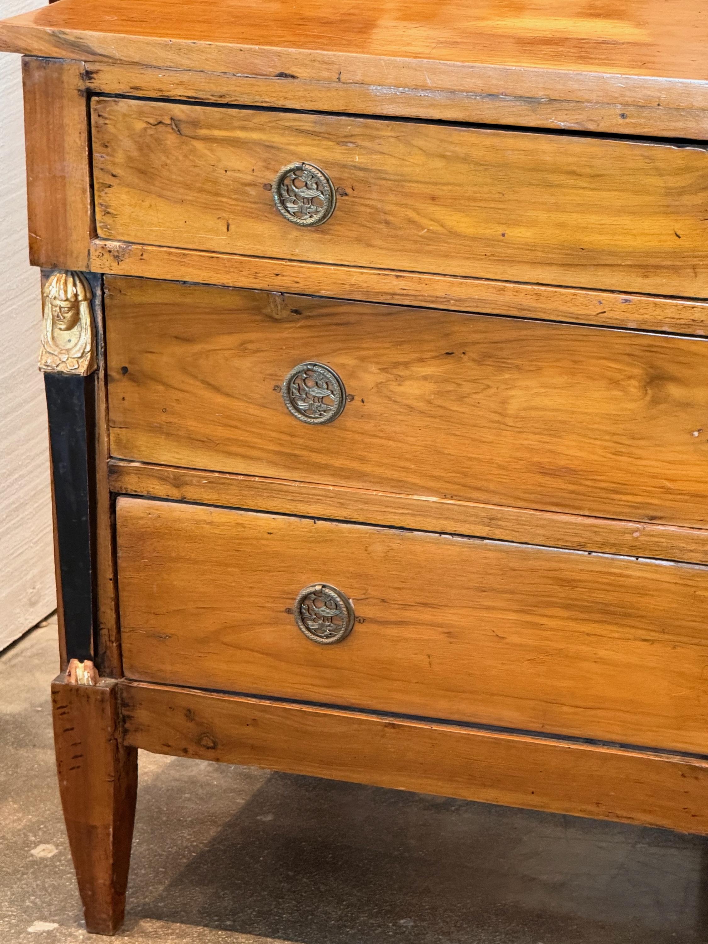 Early 19th Century French Chest In Good Condition For Sale In Charlottesville, VA