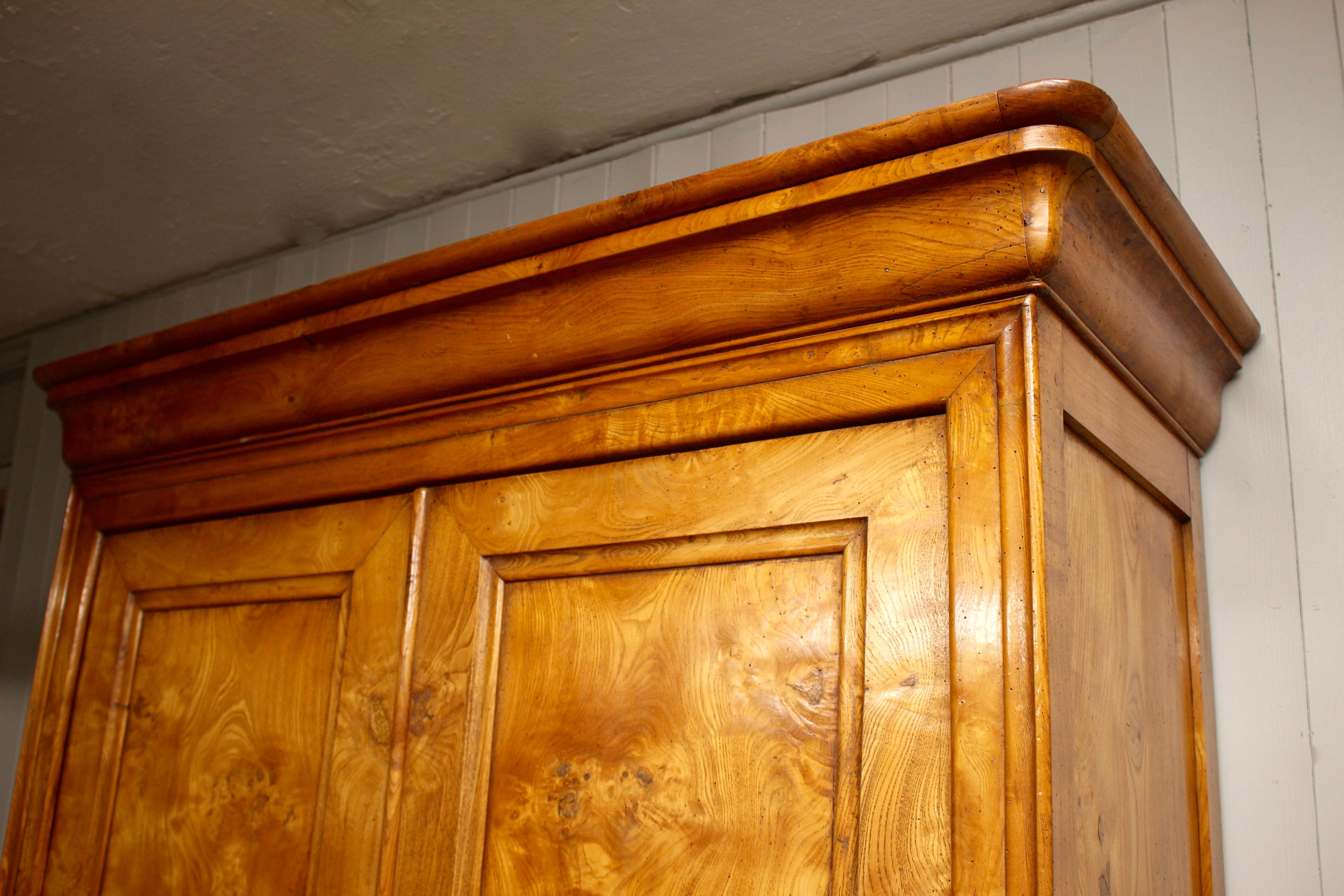 Early 19th Century French Chestnut Cupboard 3