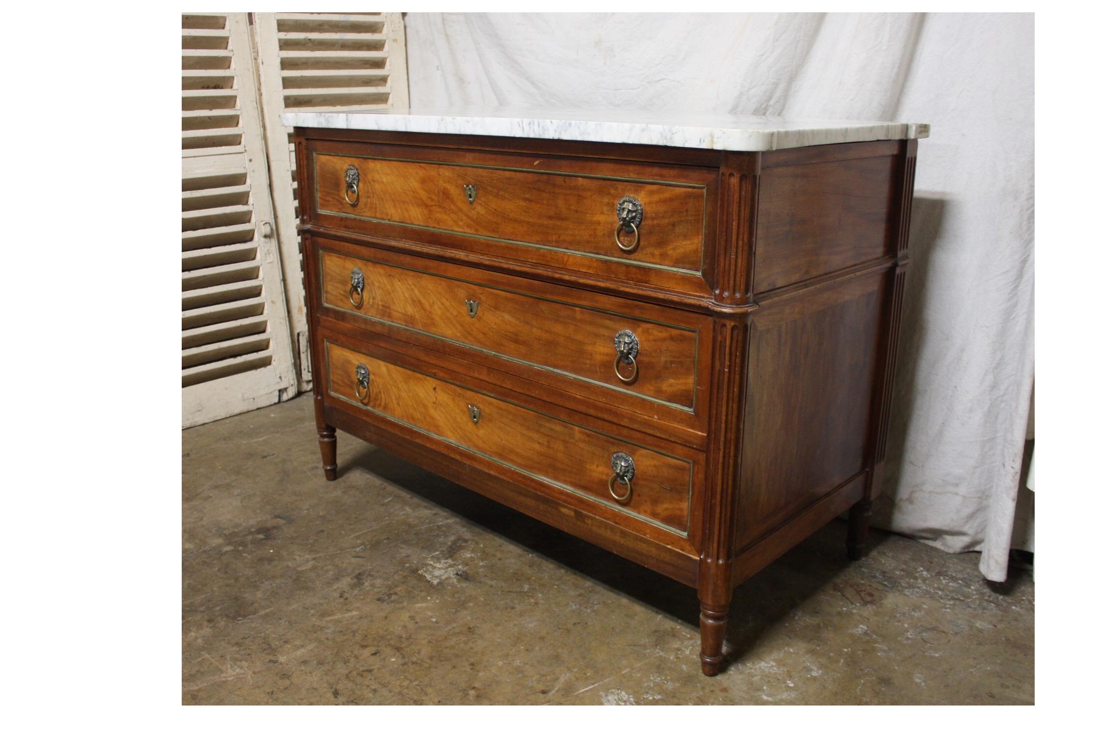 Early 19th Century French Commode In Good Condition In Stockbridge, GA