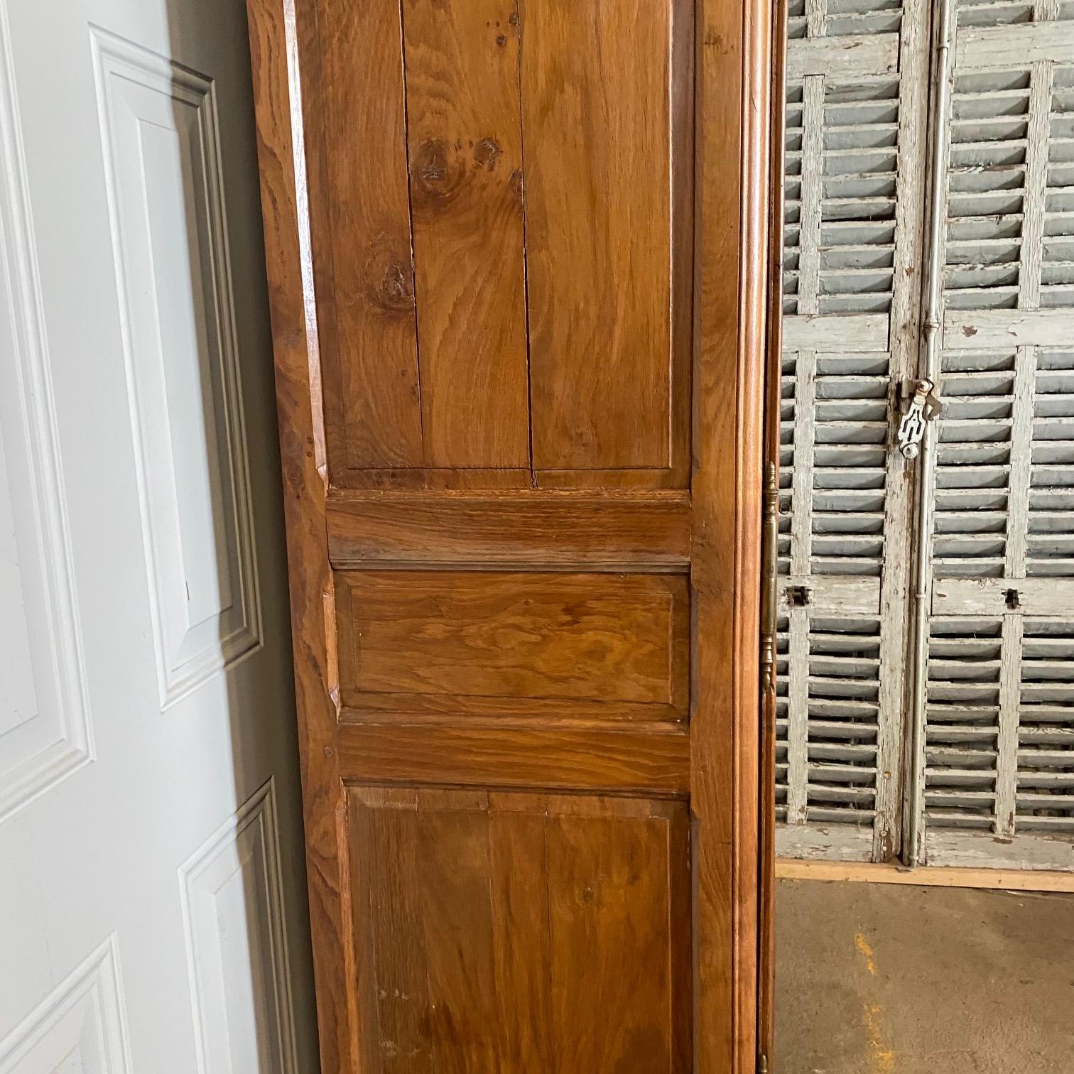 Frühes 19. Jahrhundert Französisch Land Armoire Leinen Presse Kleiderschrank Schrank im Angebot 6