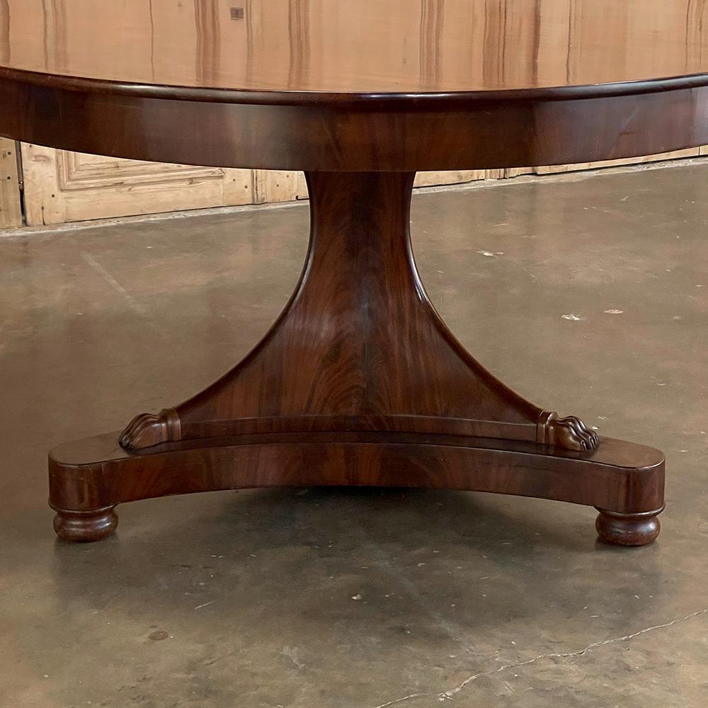 Early 19th Century French Directoire Mahogany Center Table For Sale 2