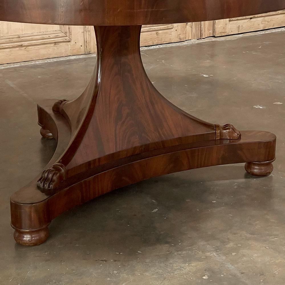 Early 19th Century French Directoire Mahogany Center Table For Sale 4