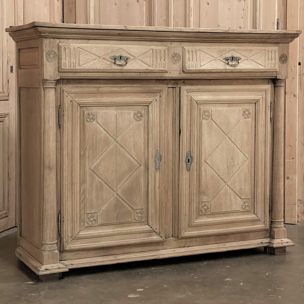 Early 19th Century French Directoire Period Stripped Oak Buffet In Good Condition For Sale In Dallas, TX