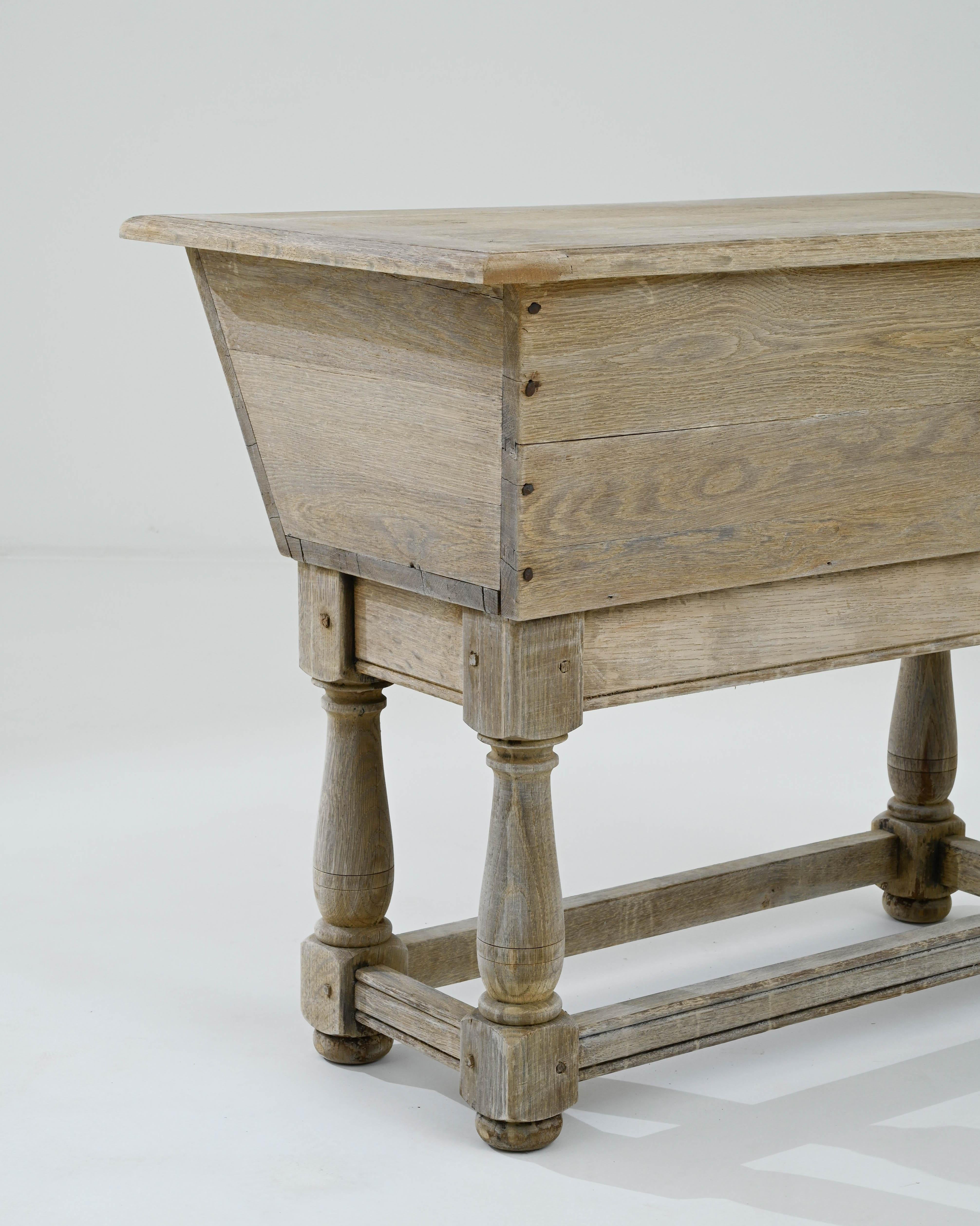 Early 19th Century French Dough Box Storage Compartment For Sale 1