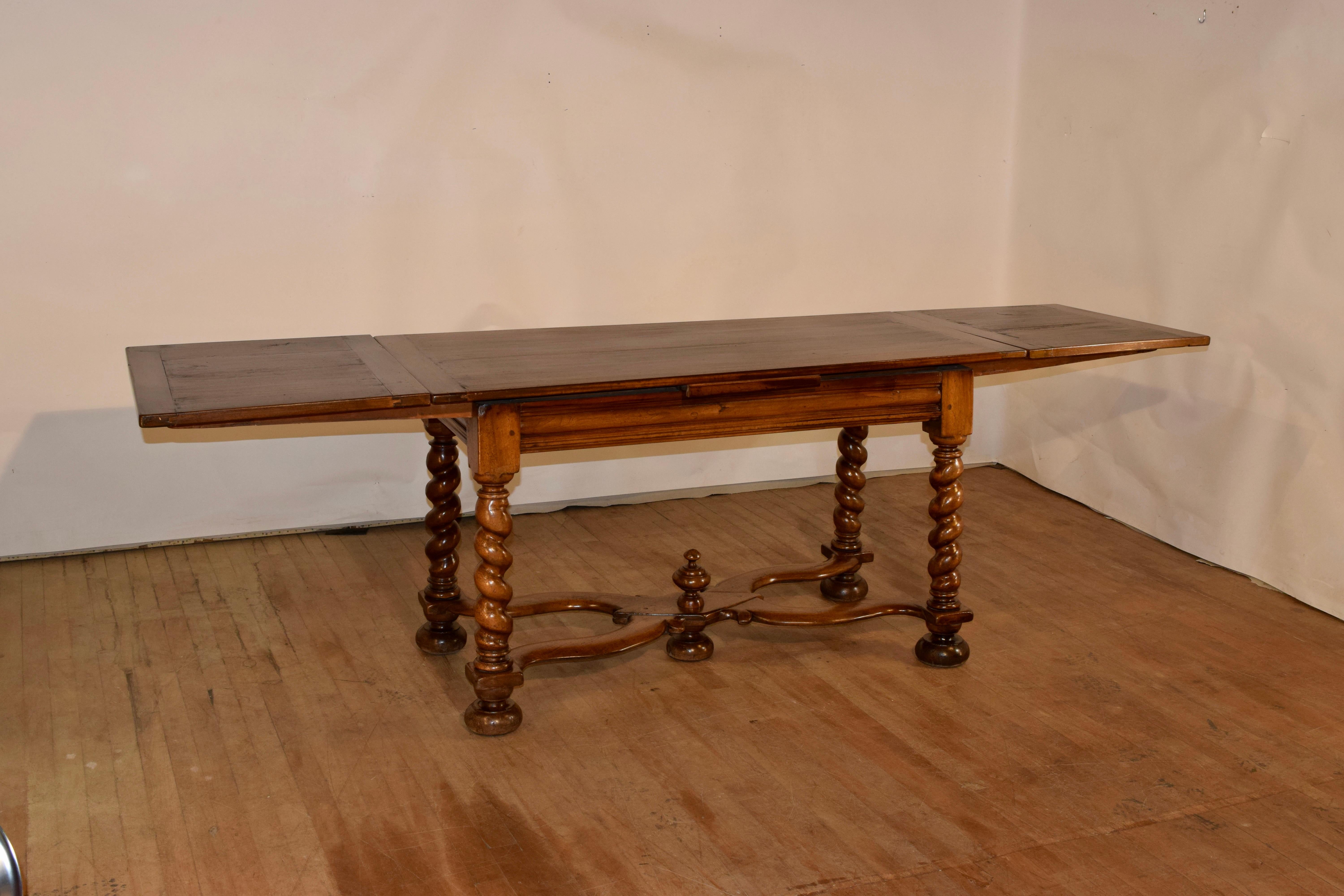 Early 19th Century French Draw-Leaf Table 4
