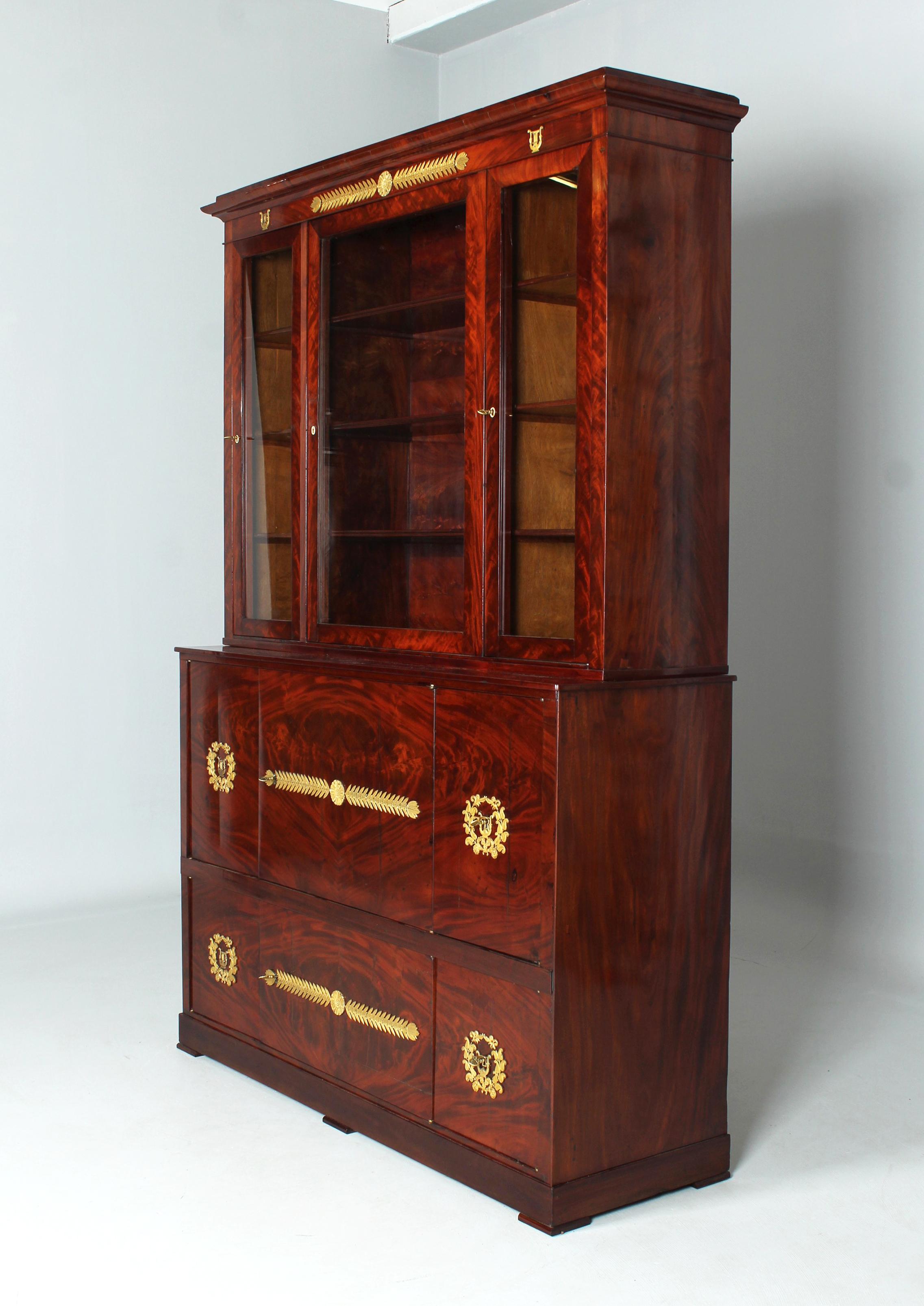 Early 19th Century French Empire Bookcase with Safe-Deposit-Box, Mahogany For Sale 9