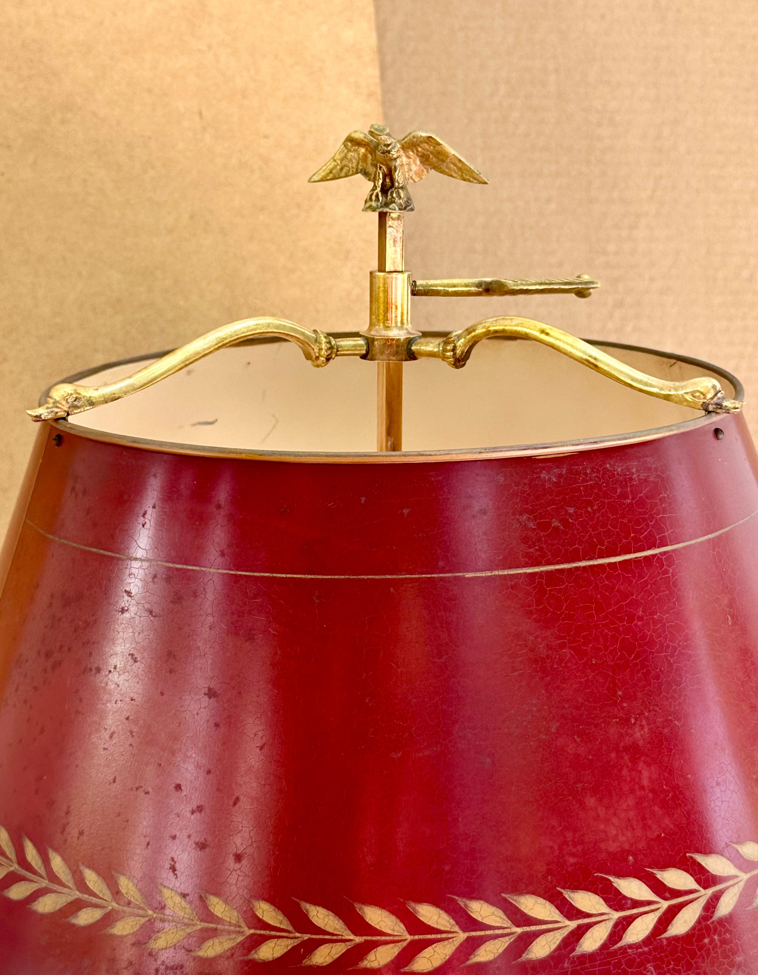 Lampe de table à trois lumières Empire du début du 19e siècle en vente 10