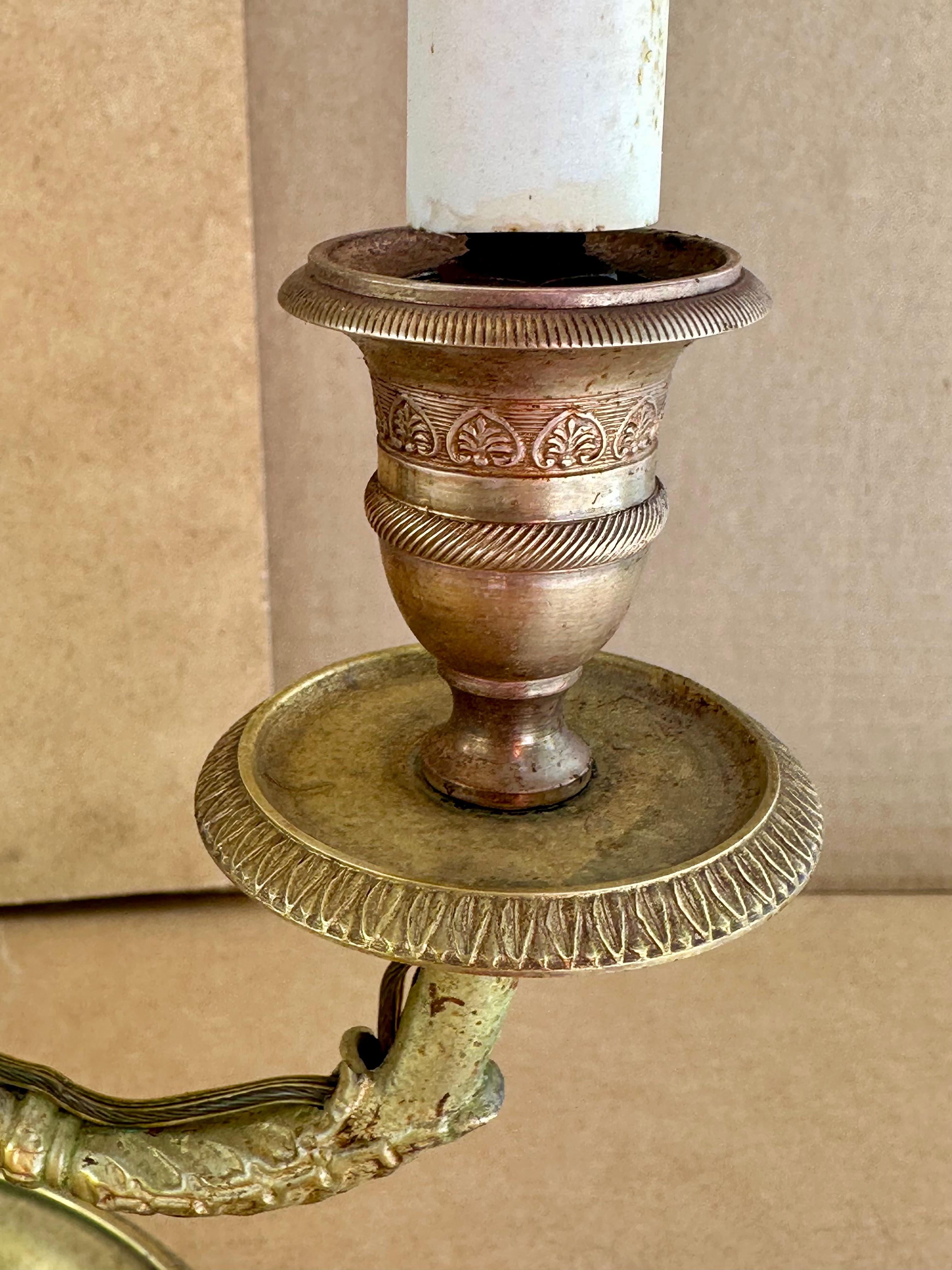 Moulage Lampe de table à trois lumières Empire du début du 19e siècle en vente