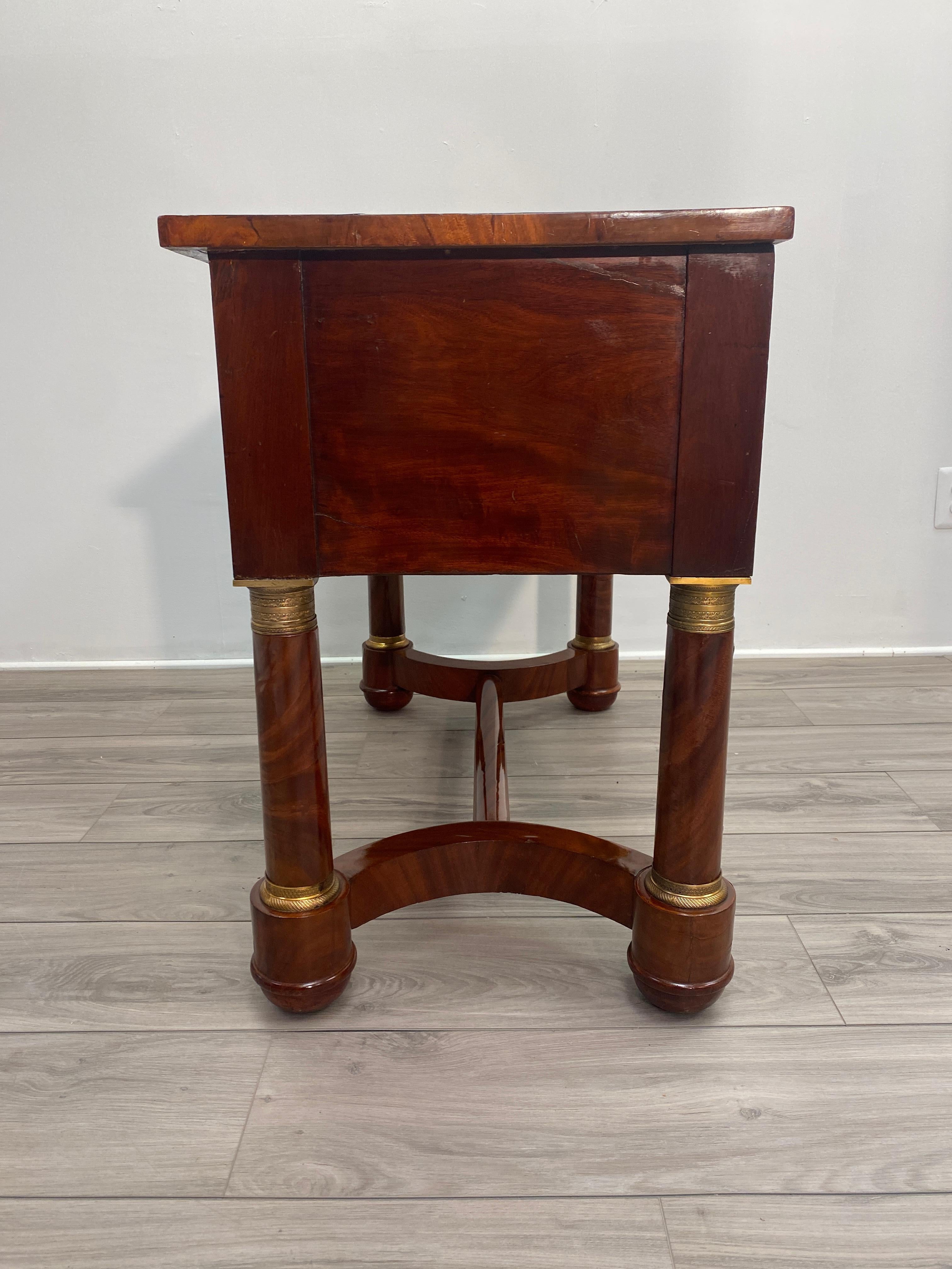 Early 19th Century French Empire Desk For Sale 4
