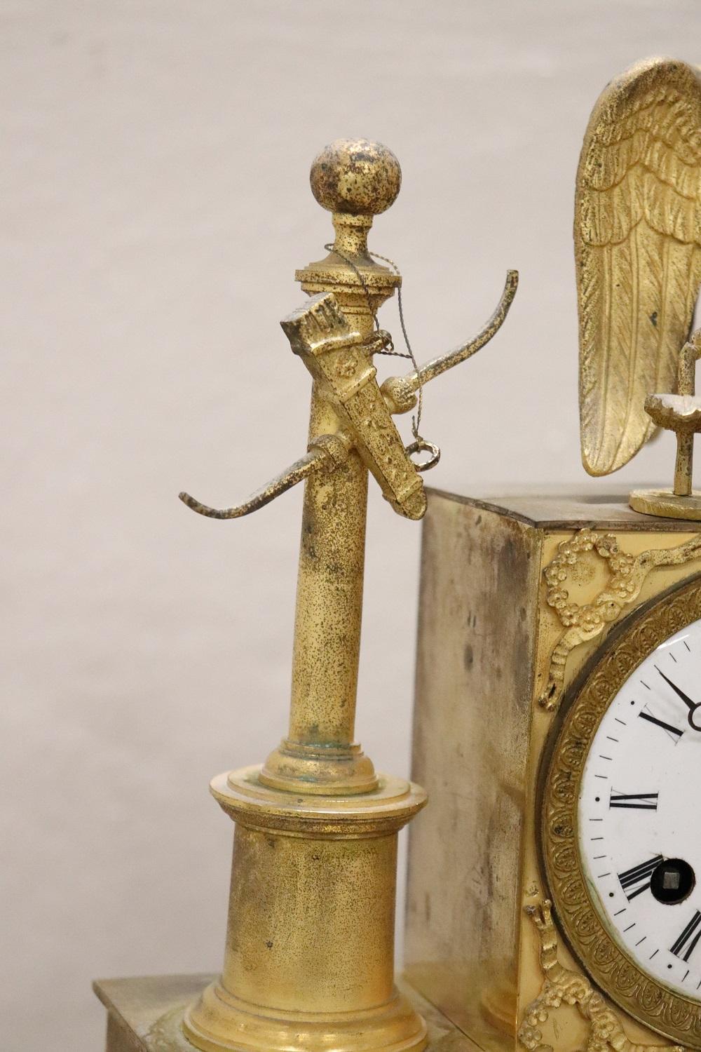 Early 19th Century French Empire Fine Gilt Bronze Mantle Clock with Cupid 1