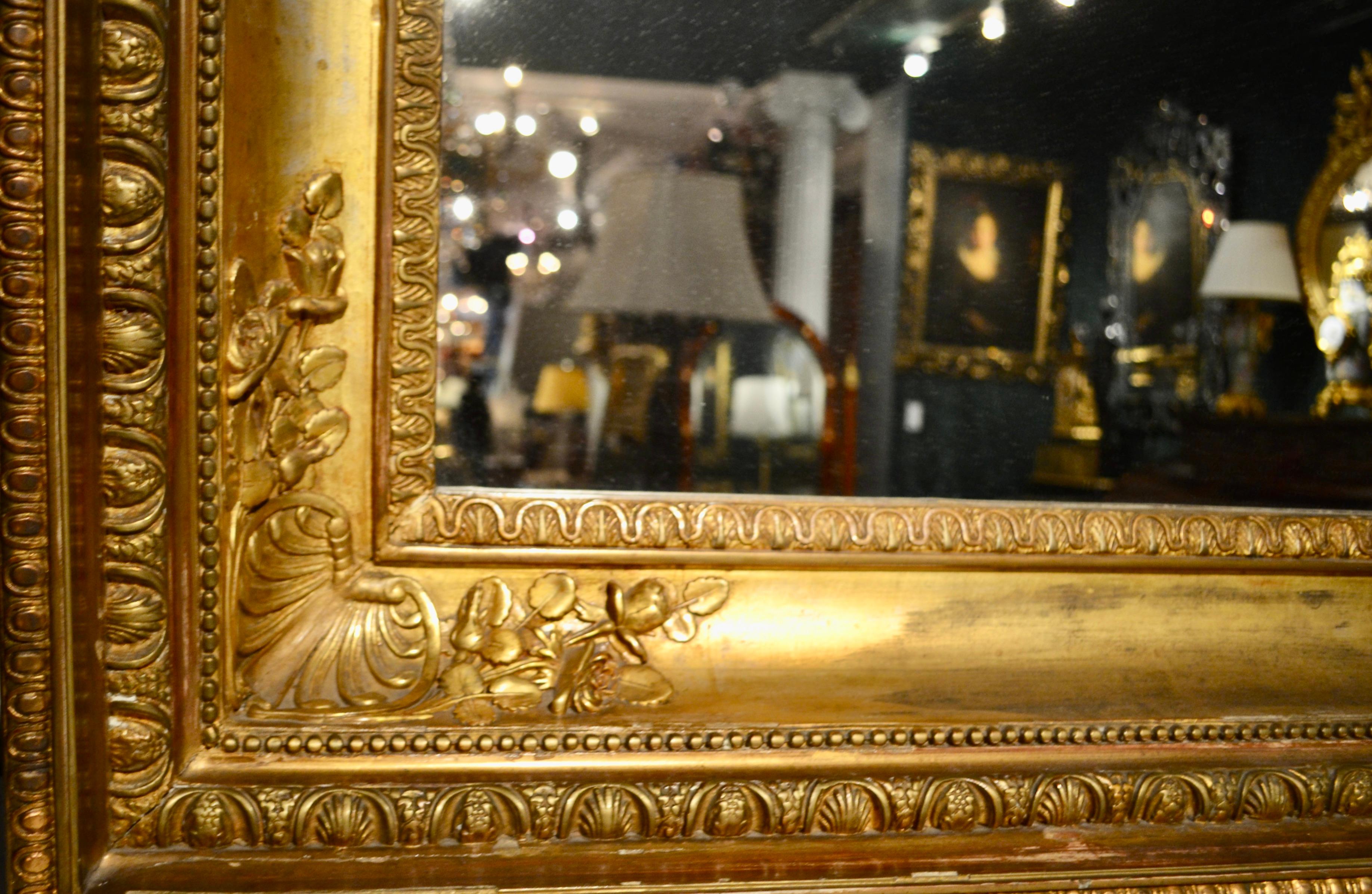 Early 19th Century  French Empire Giltwood Mirror For Sale 2