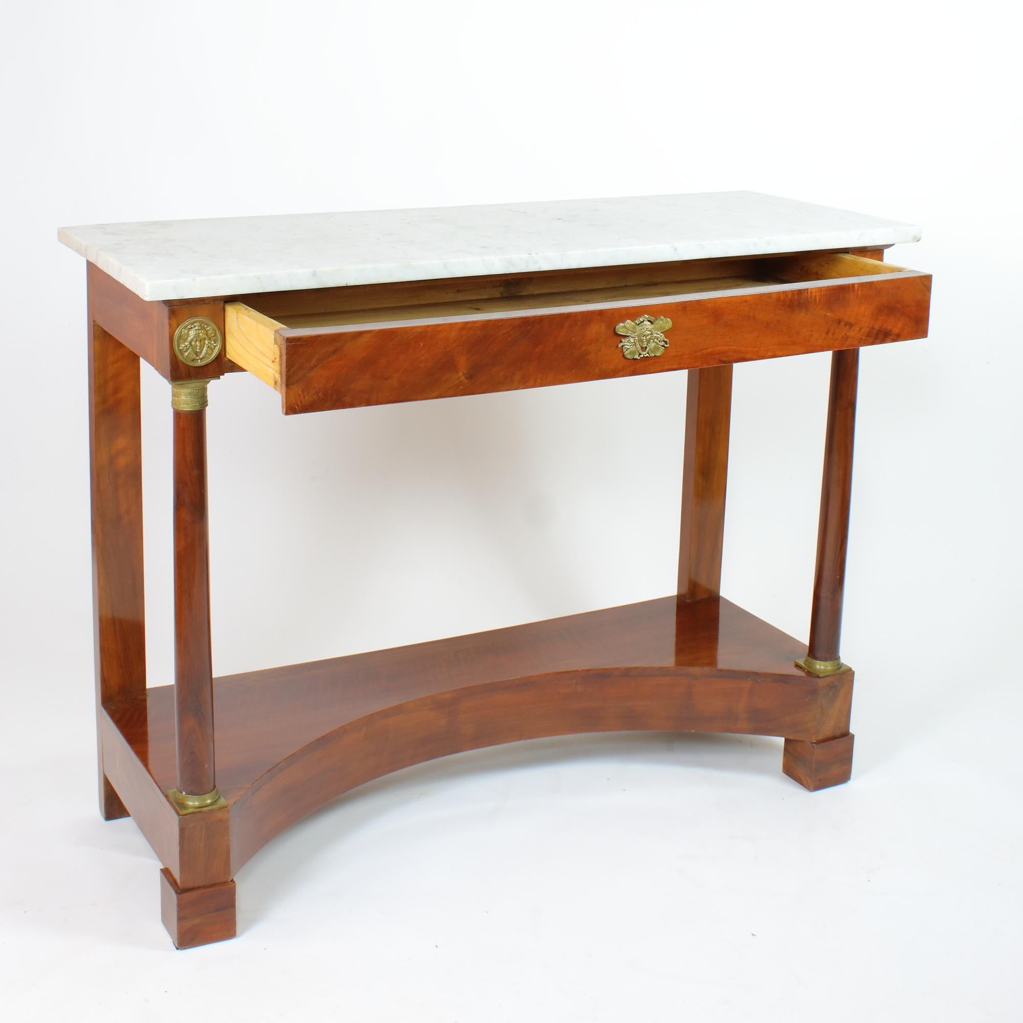 Early 19th Century French Empire Large Neoclassical Walnut Console Table For Sale 4